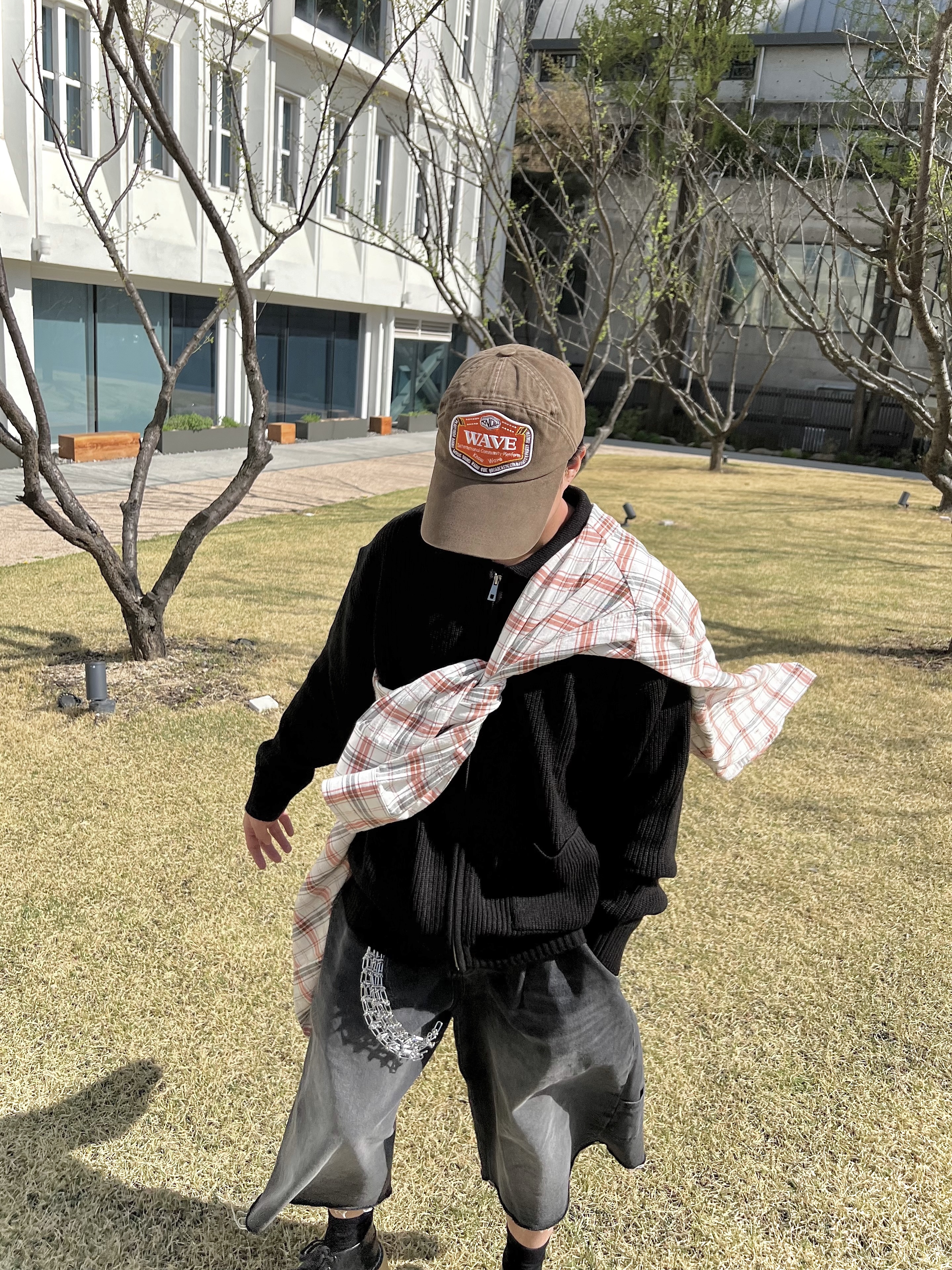 Our Legacy Borrowed BD Shirt Off White Orange Memory Check, (W) Bottega Veneta Bounce Ankle Boots All Spice 착용 스타일 - 3