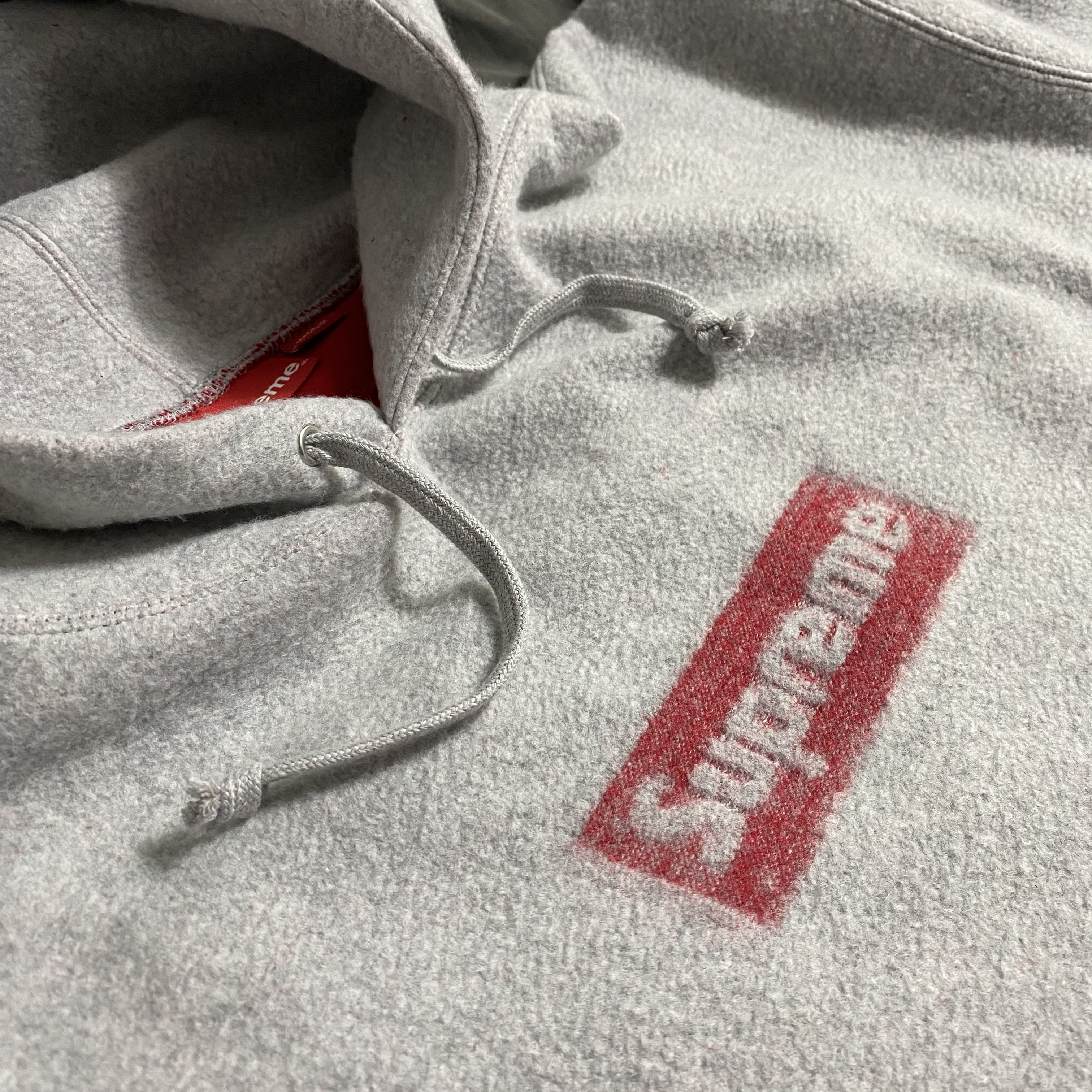 Supreme Inside Out Box Logo Hooded Sweatshirt Heather Grey - 23SS 착용 스타일 - 1