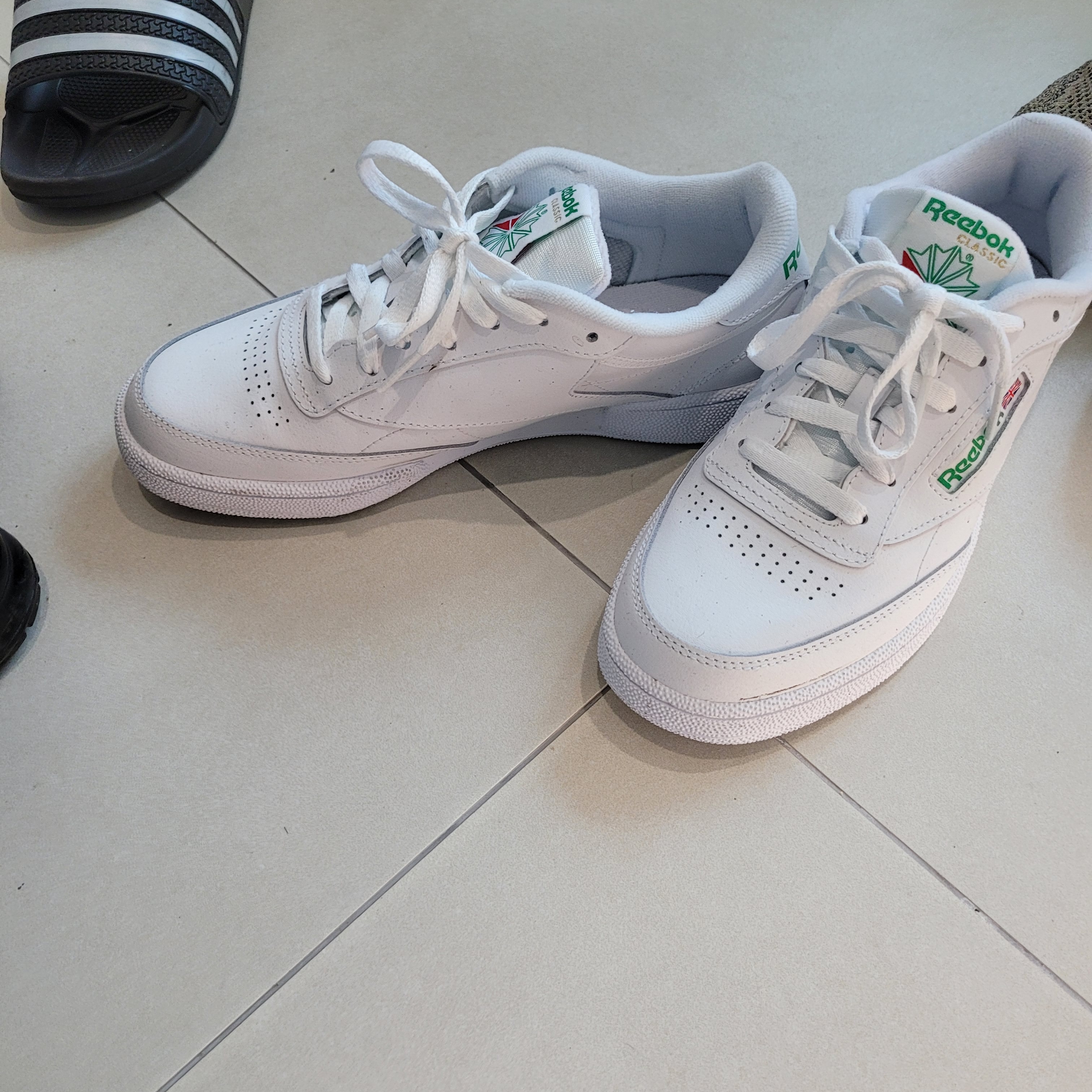 Reebok Club C 85 White Green 착용 스타일 - 1