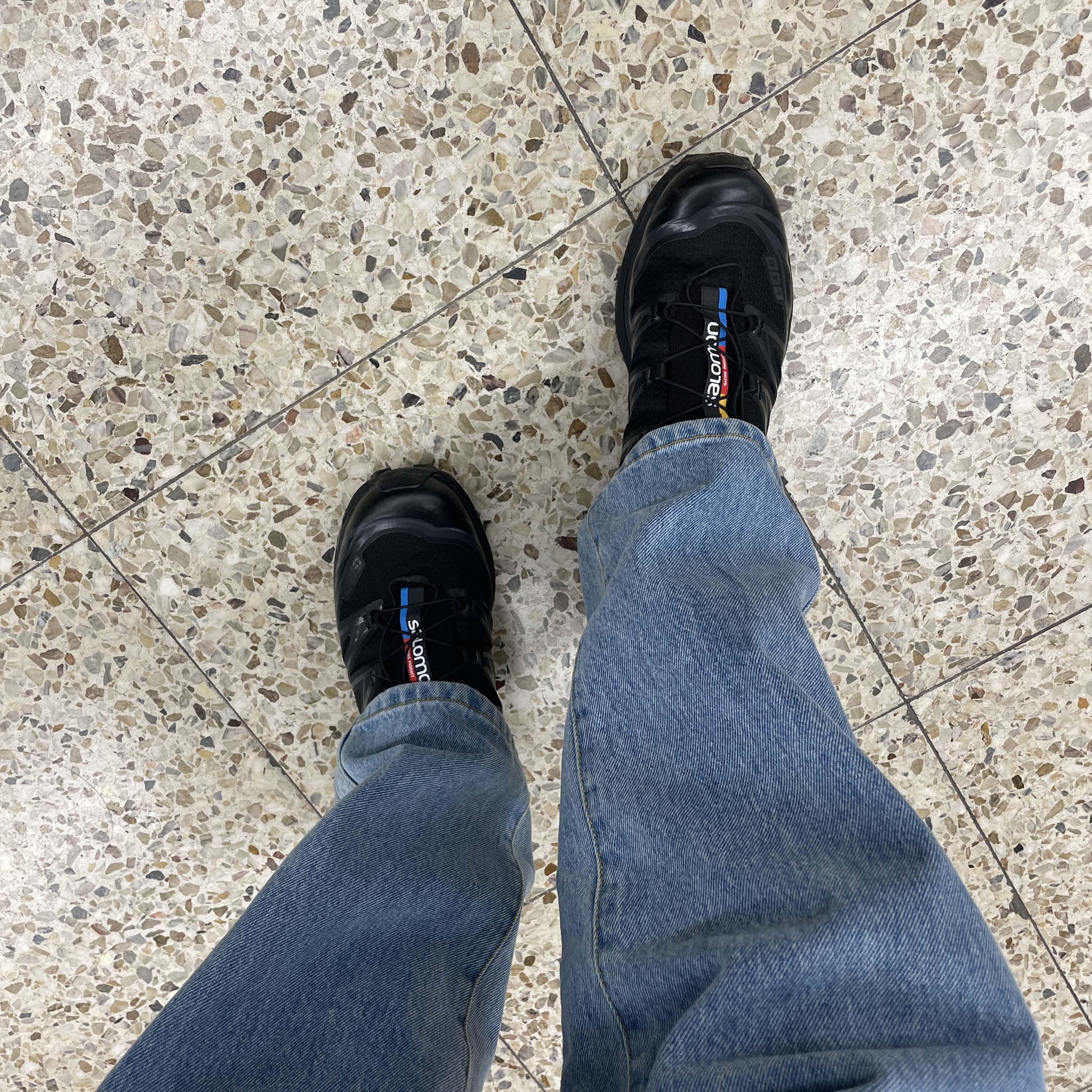 Salomon XT-6 ADV Black 착용 스타일