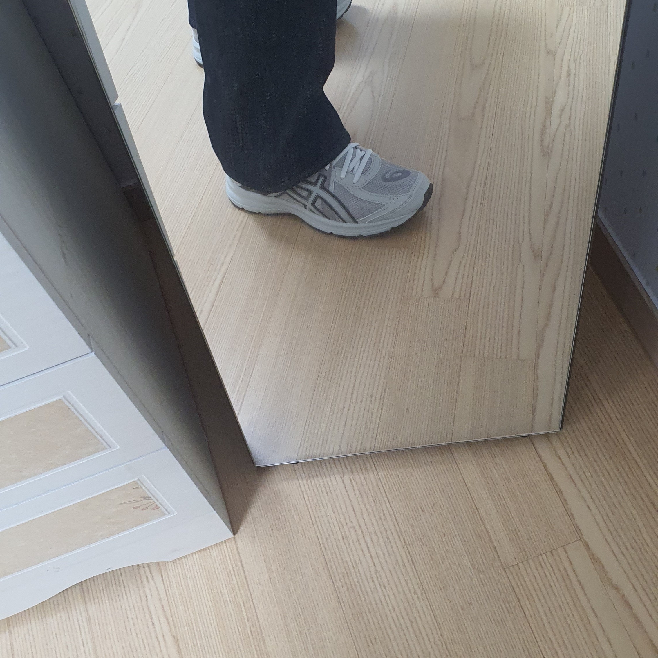 Asics Jog 100 S Birch - 2E Wide 착용 스타일