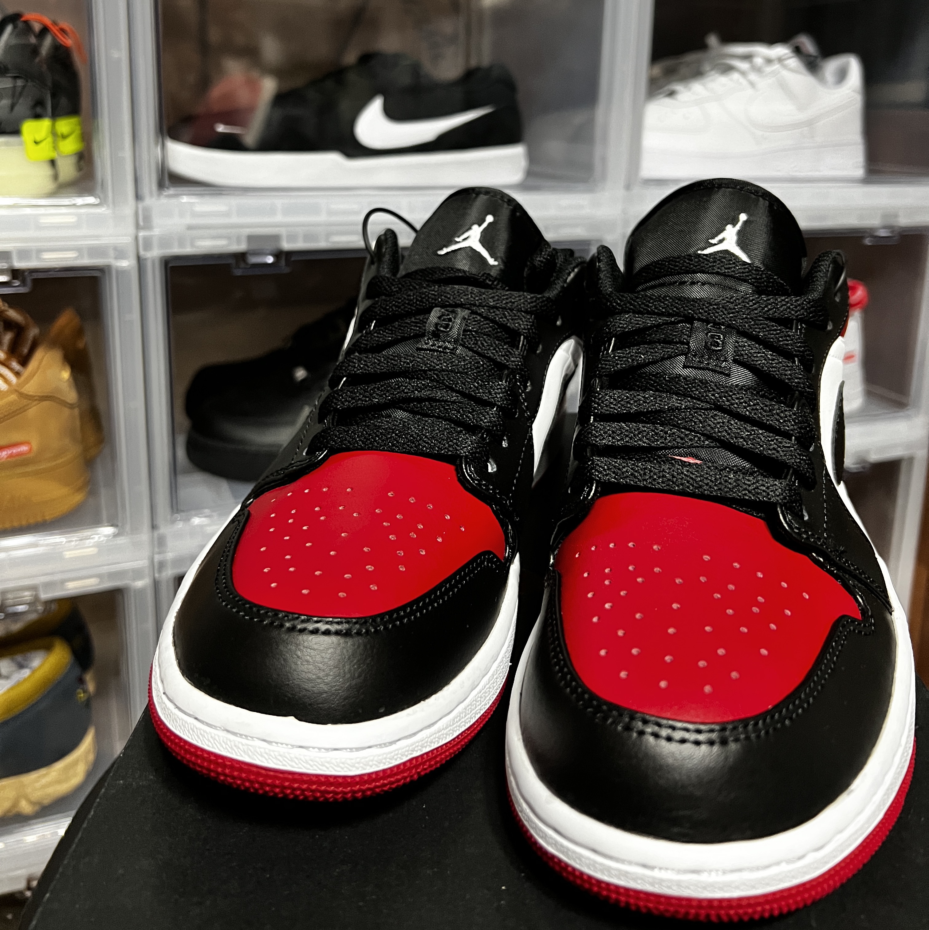 Jordan 1 Low Bred Toe 착용 스타일 - 2