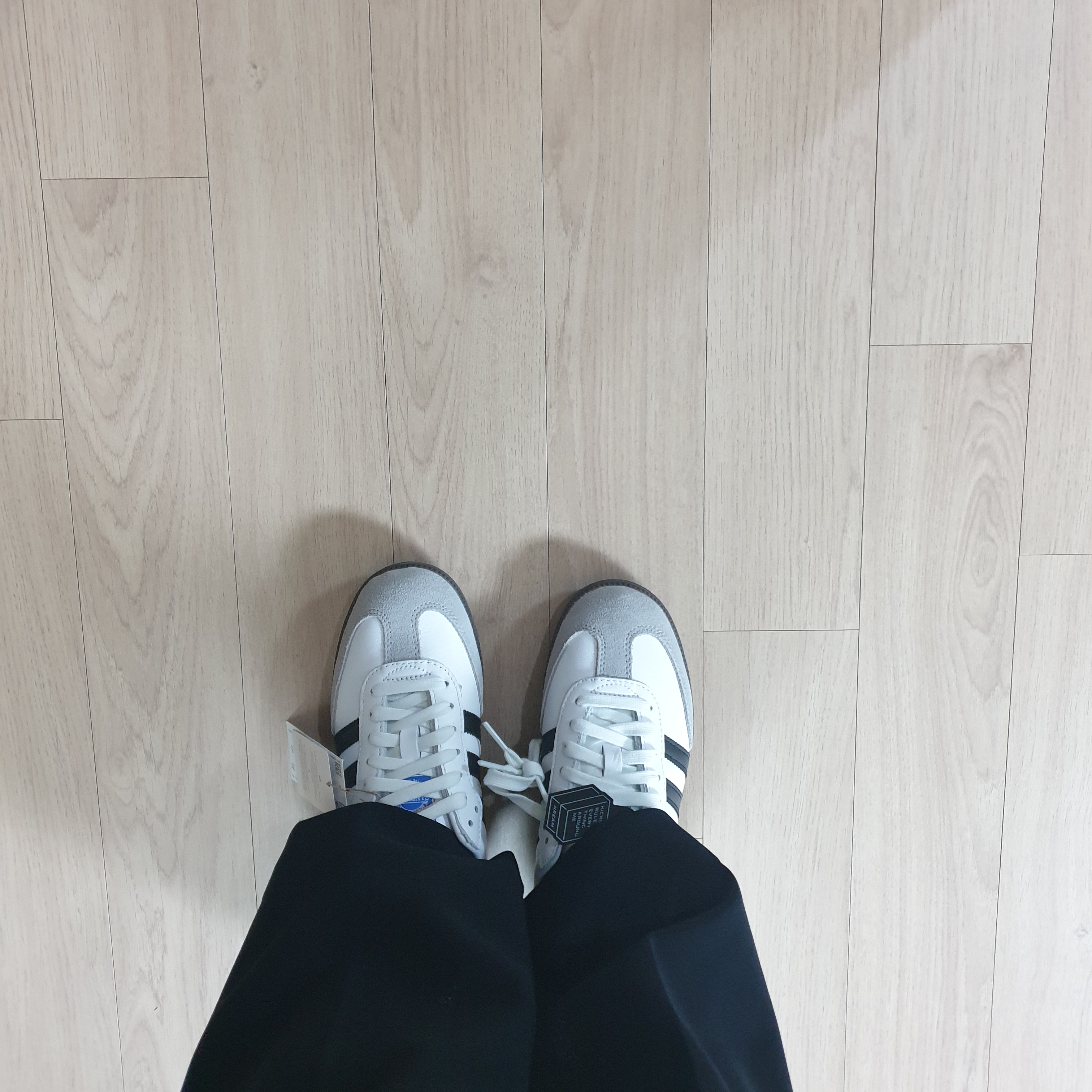 Adidas Samba OG Cloud White 착용 스타일 - 3