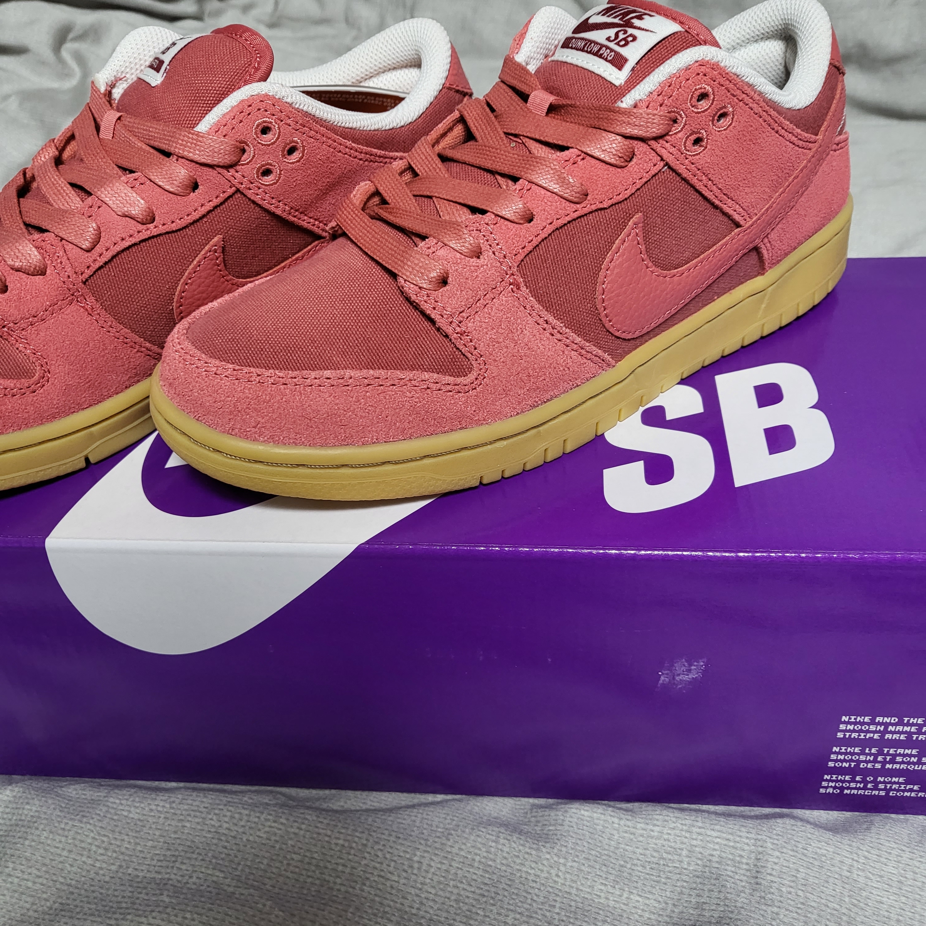 Nike SB Dunk Low Adobe 착용 스타일