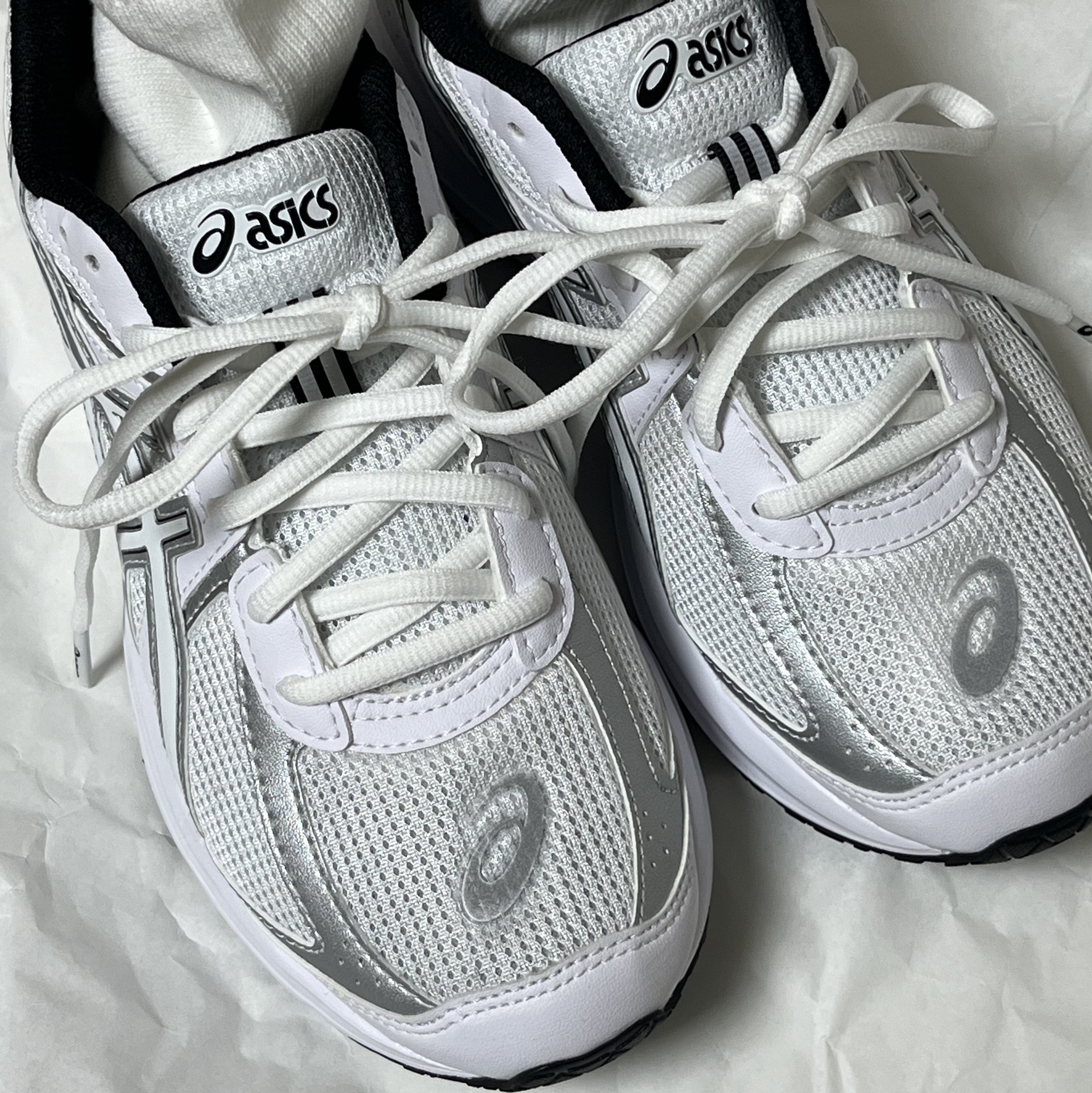 Asics Jog 100 S White - 2E Wide 착용 스타일 - 1