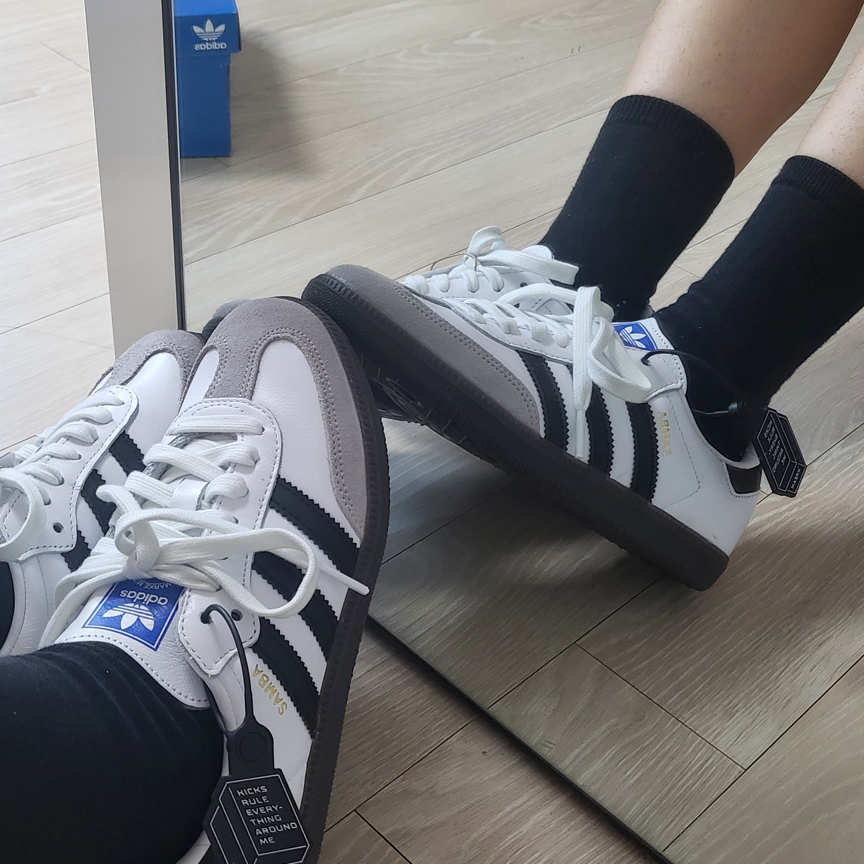Adidas Samba OG Cloud White 착용 스타일 - 1