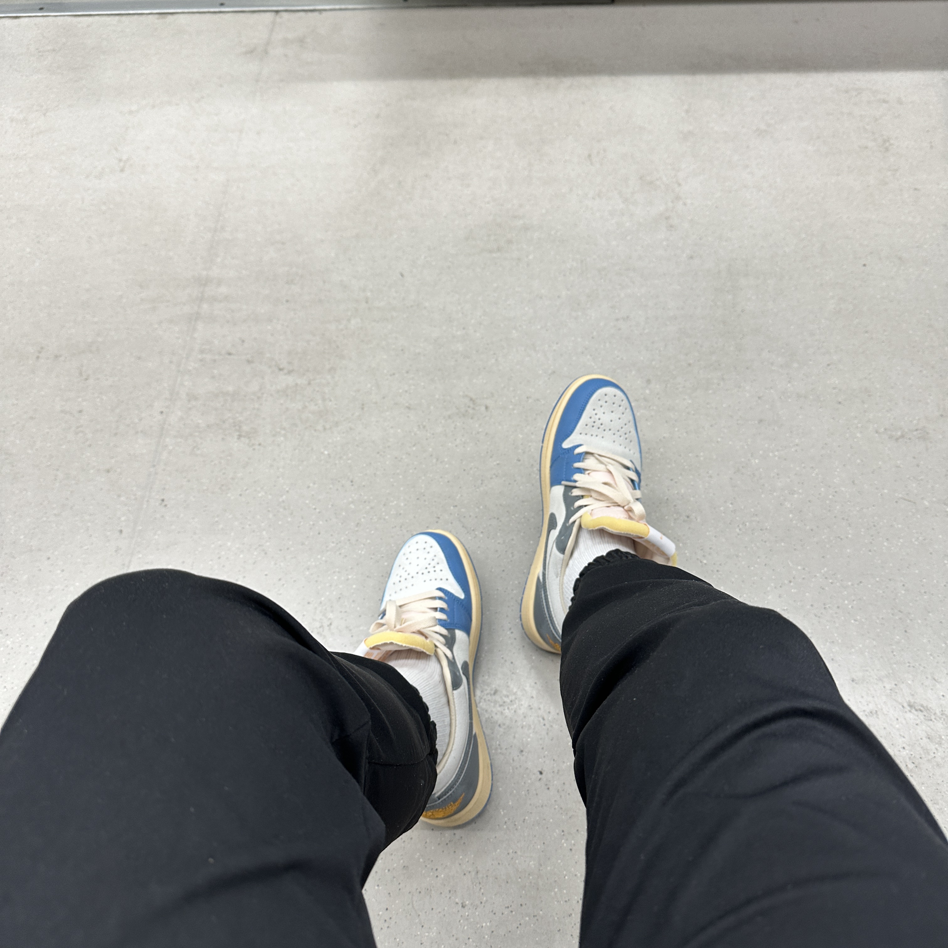 Jordan 1 Low SE Tokyo 96 착용 스타일