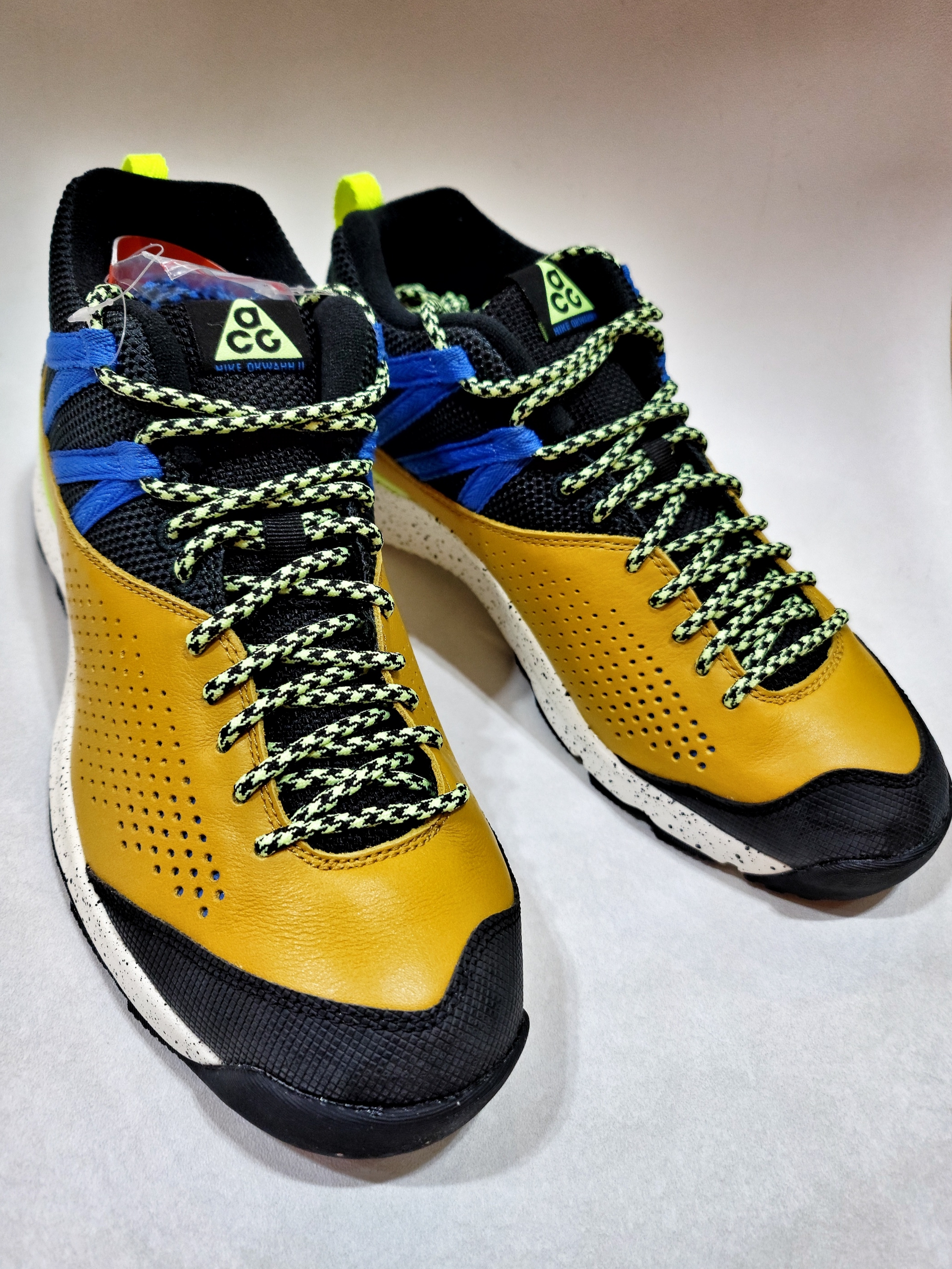 Nike ACG Okwahn 2 Golden Beige 착용 스타일 - 1