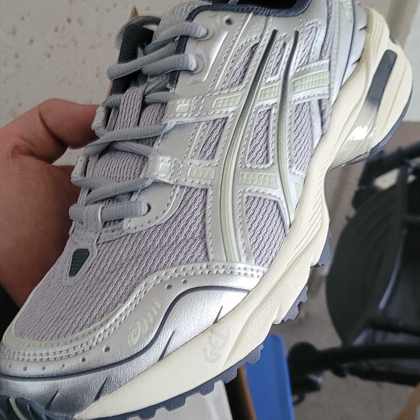 Asics Gel-1090 Piedmont Grey 착용 스타일