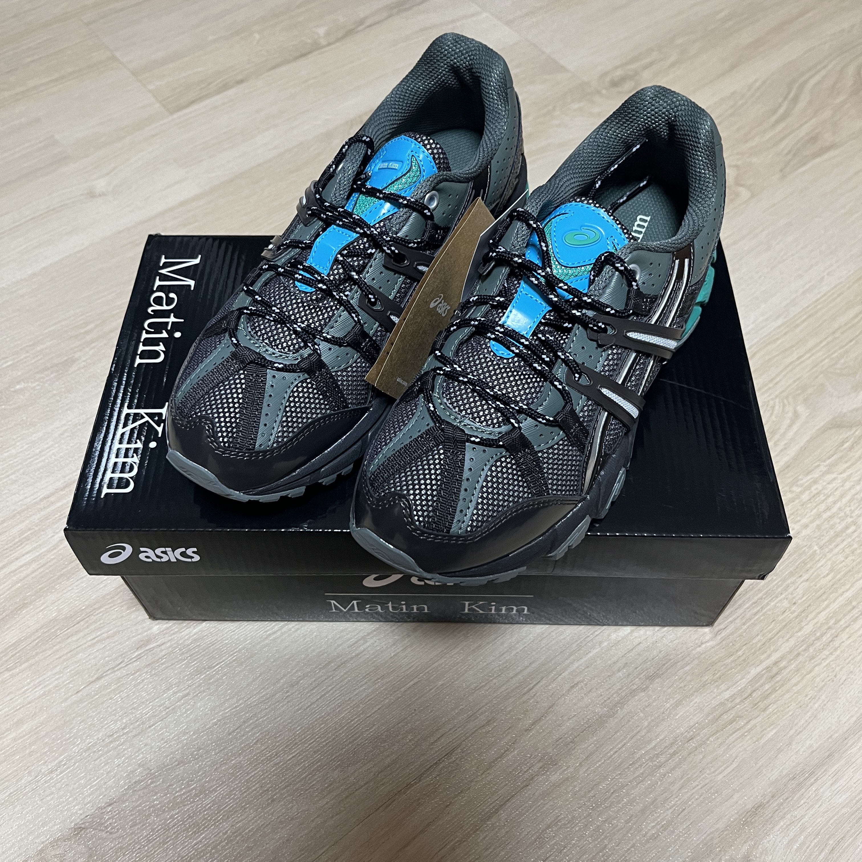 (W) Asics x Matin Kim Gel-Sonoma 15-50 Black Pure Silver 착용 스타일