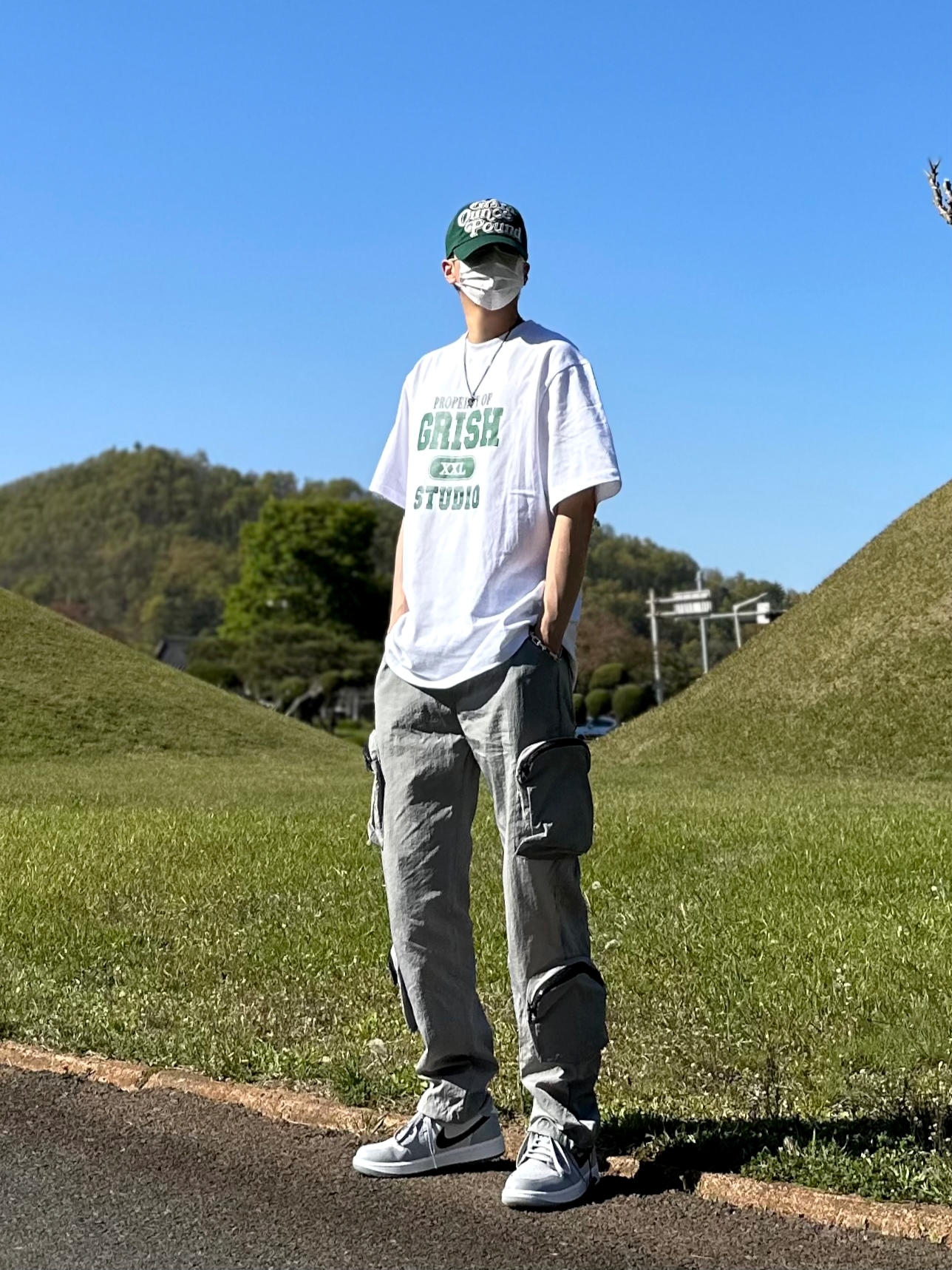 Jordan 1 Low Golf Wolf Grey 착용 스타일 - 3