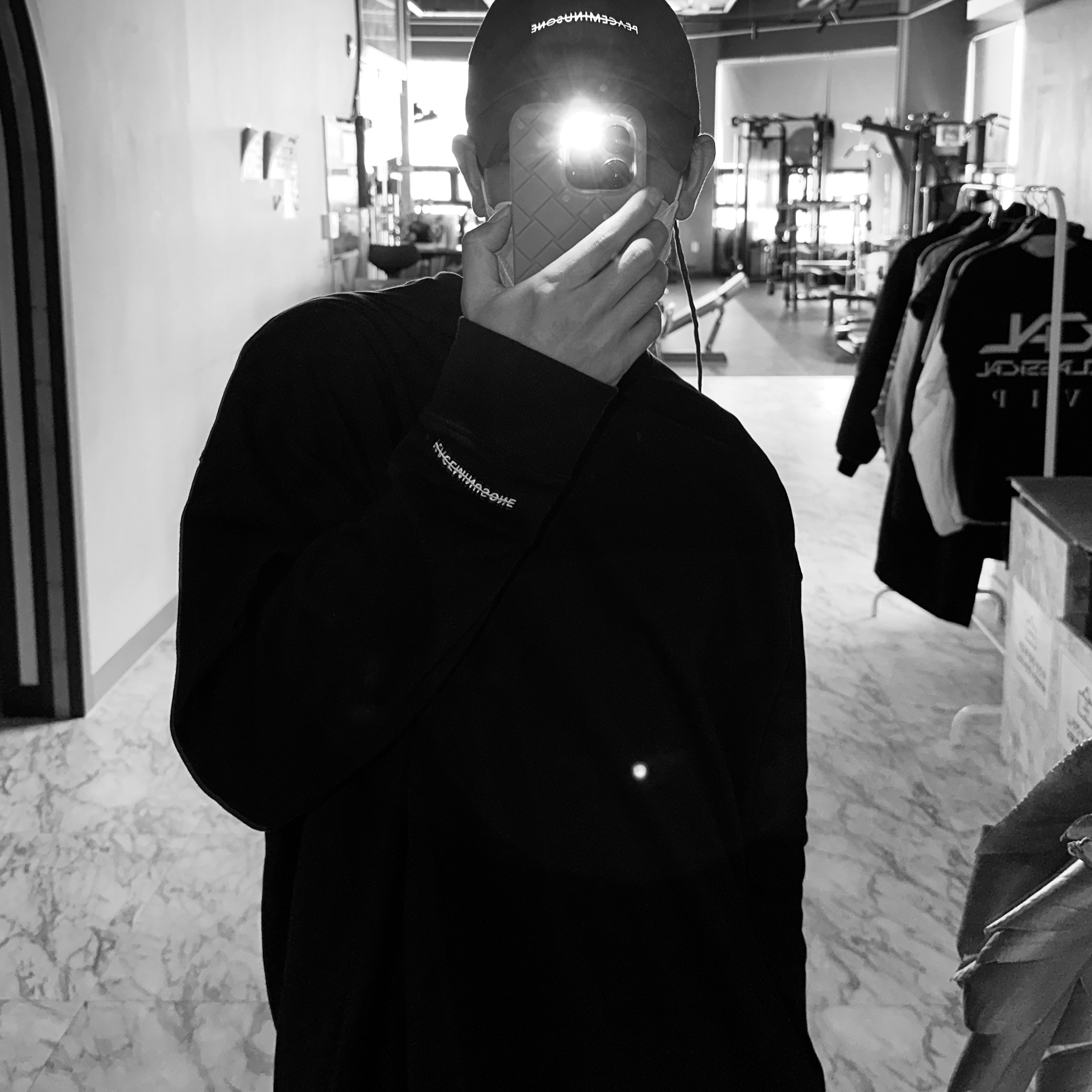 Nike x Peaceminusone LS T-Shirt Black (DR0098-010) 착용 스타일 - 2