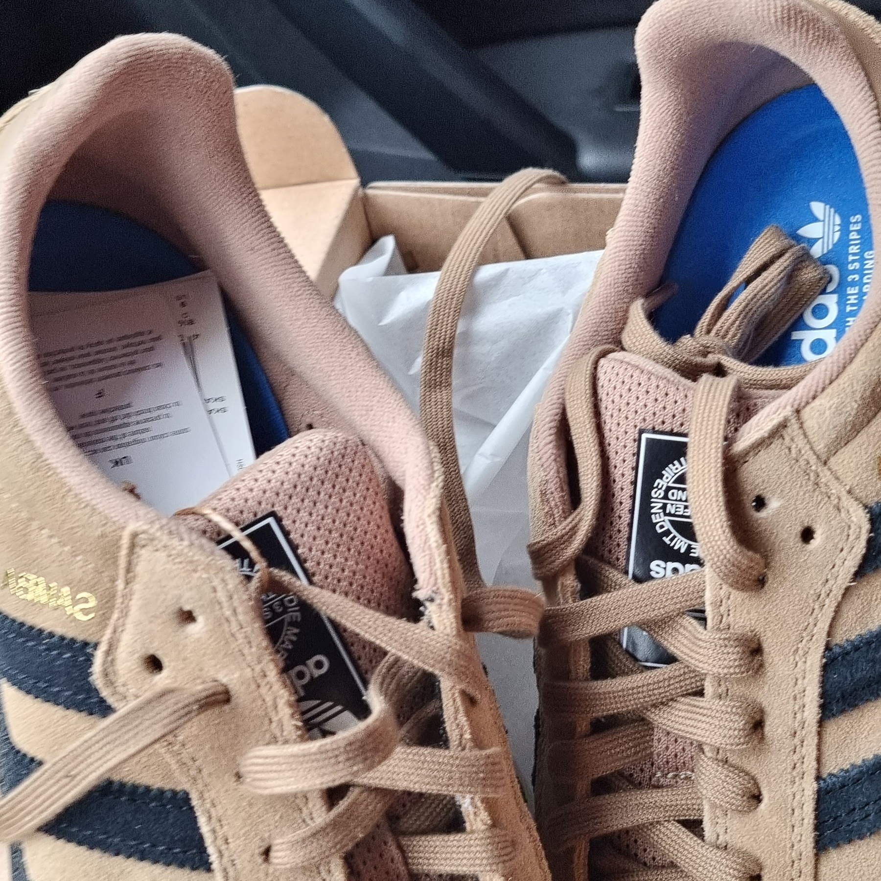 Adidas Samba ADV Cardboard 착용 스타일