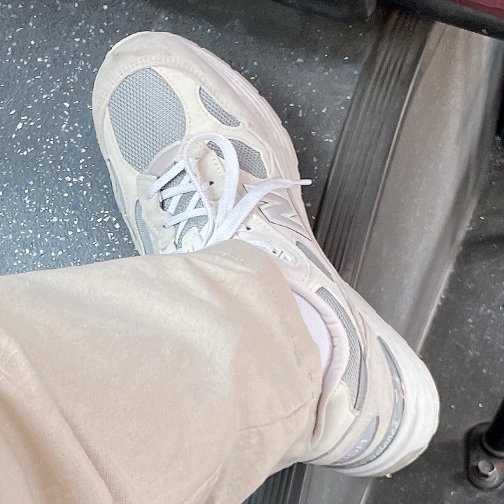 New Balance 992 Made in USA White Silver 착용 스타일