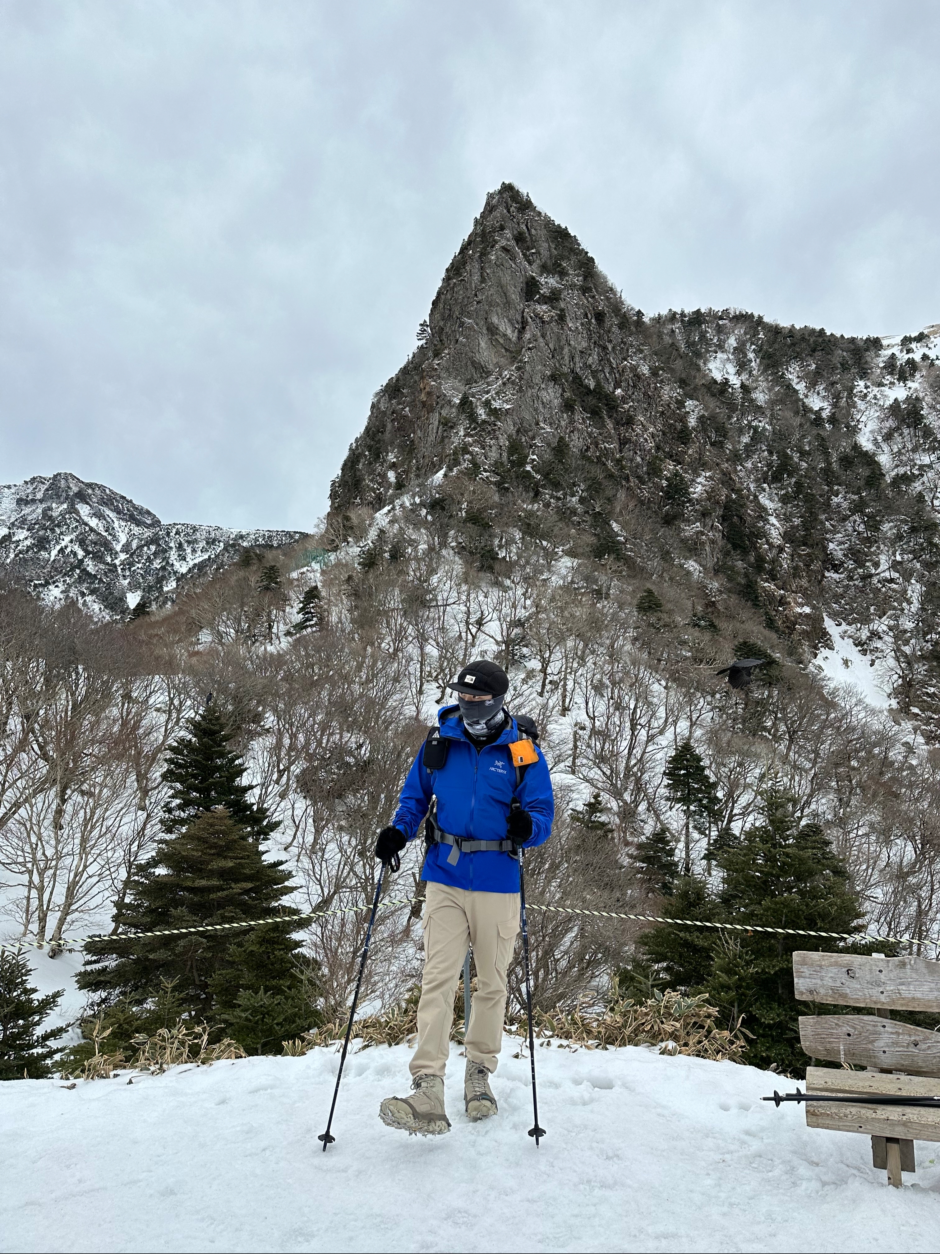 Arc'teryx Beta LT Jacket Vitality, Nike ACG 36 Backpack Black 착용 스타일 - 3
