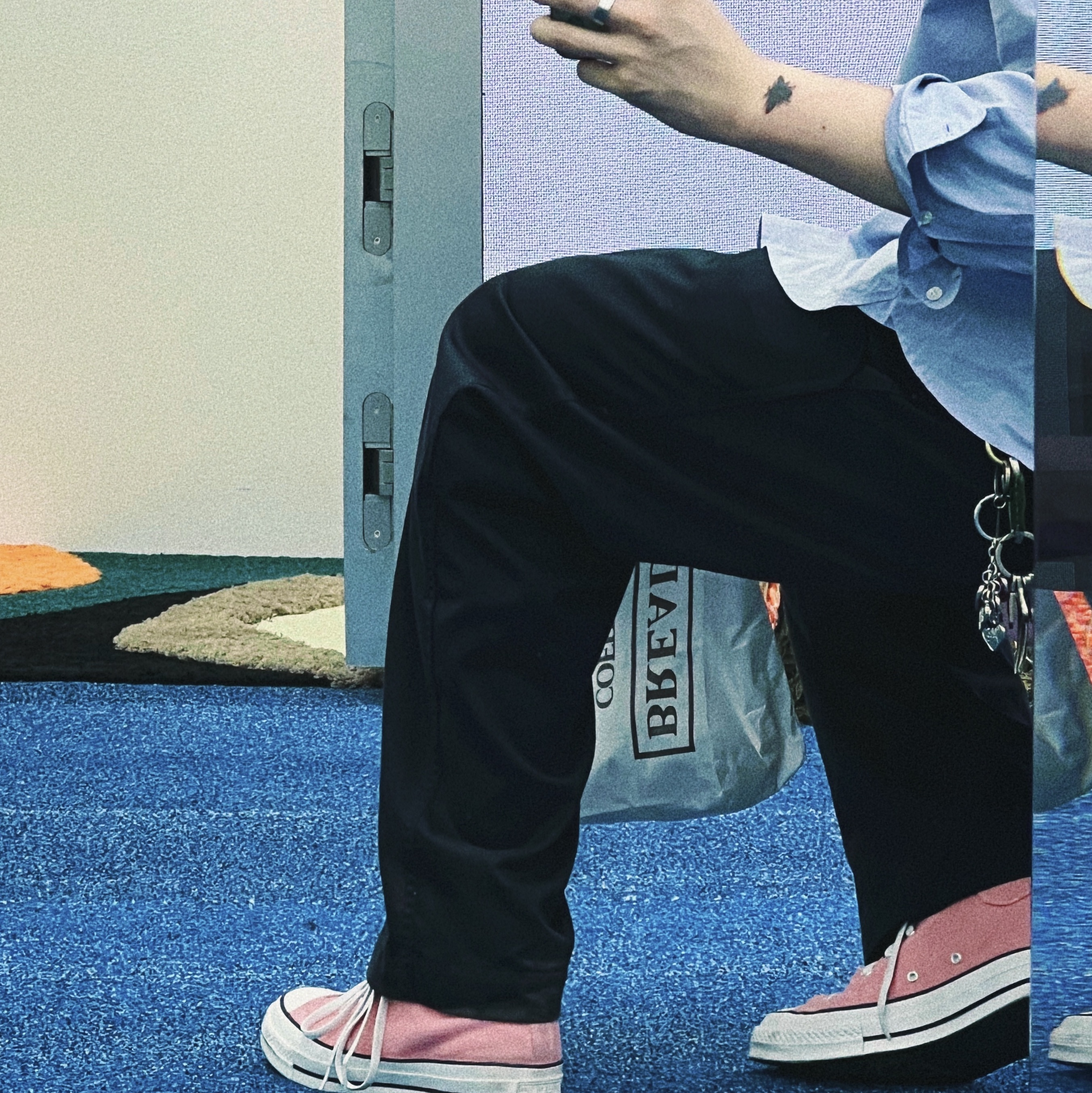 Converse x Stussy Chuck 70 High Plumeria, Nanamica Wide Chino Pants Navy 착용 스타일 - 4