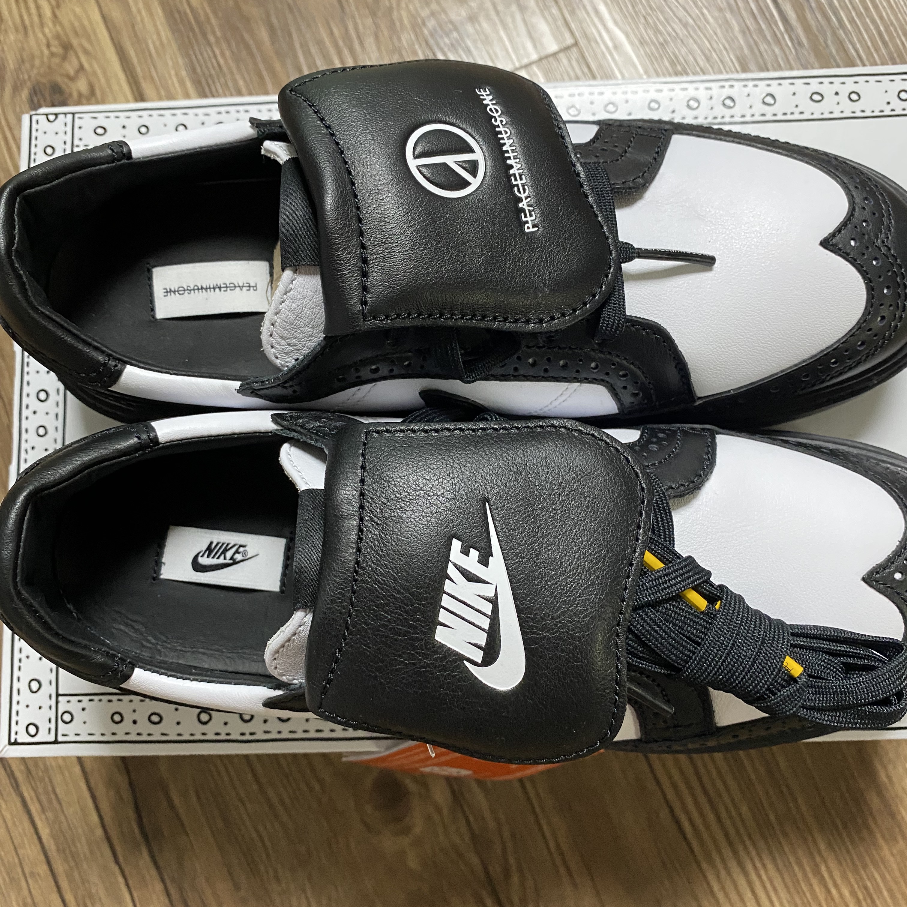 Nike x Peaceminusone Kwondo1 Black and White 착용 스타일 - 4