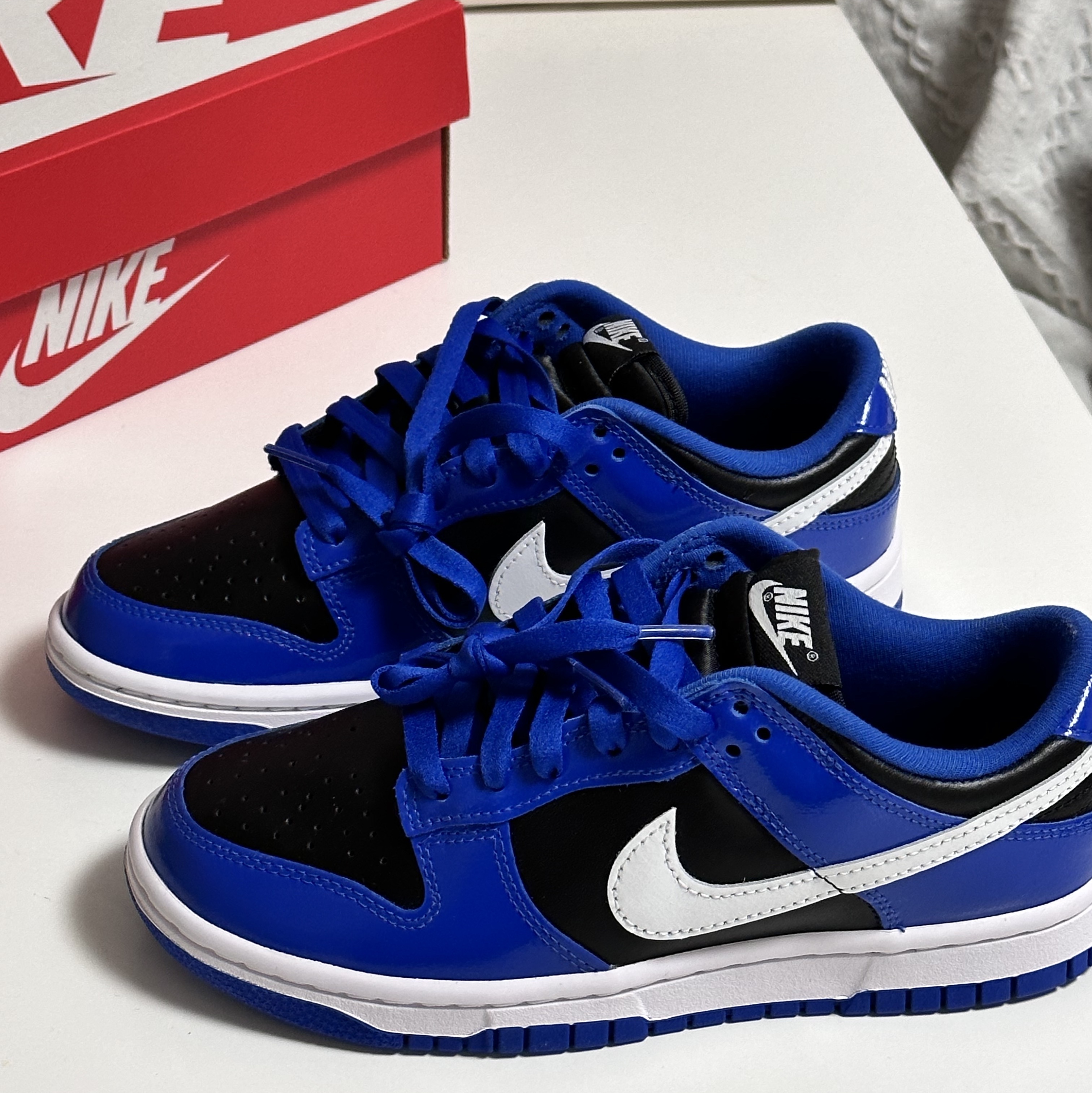 (W) Nike Dunk Low Essential Game Royal 착용 스타일 - 2