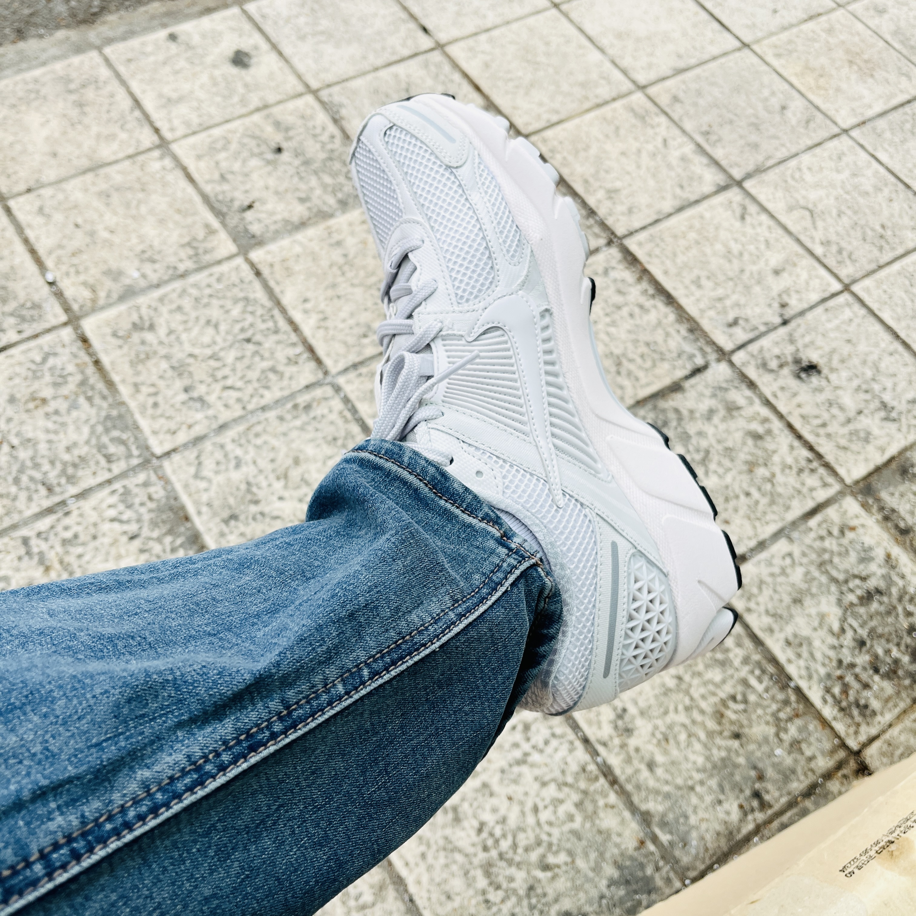 Nike Zoom Vomero 5 SP Vast Grey 2023 착용 스타일 - 1
