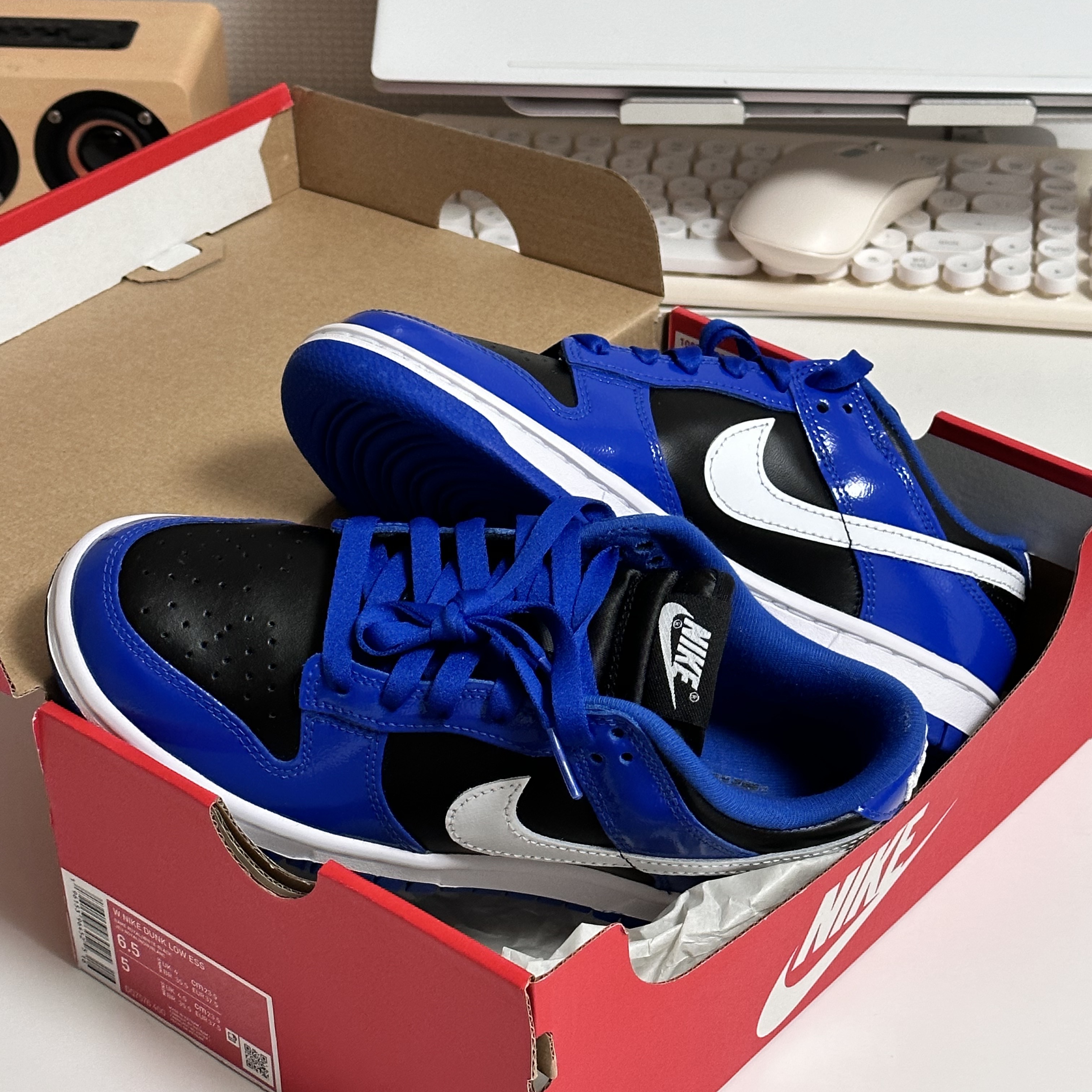 (W) Nike Dunk Low Essential Game Royal 착용 스타일 - 3