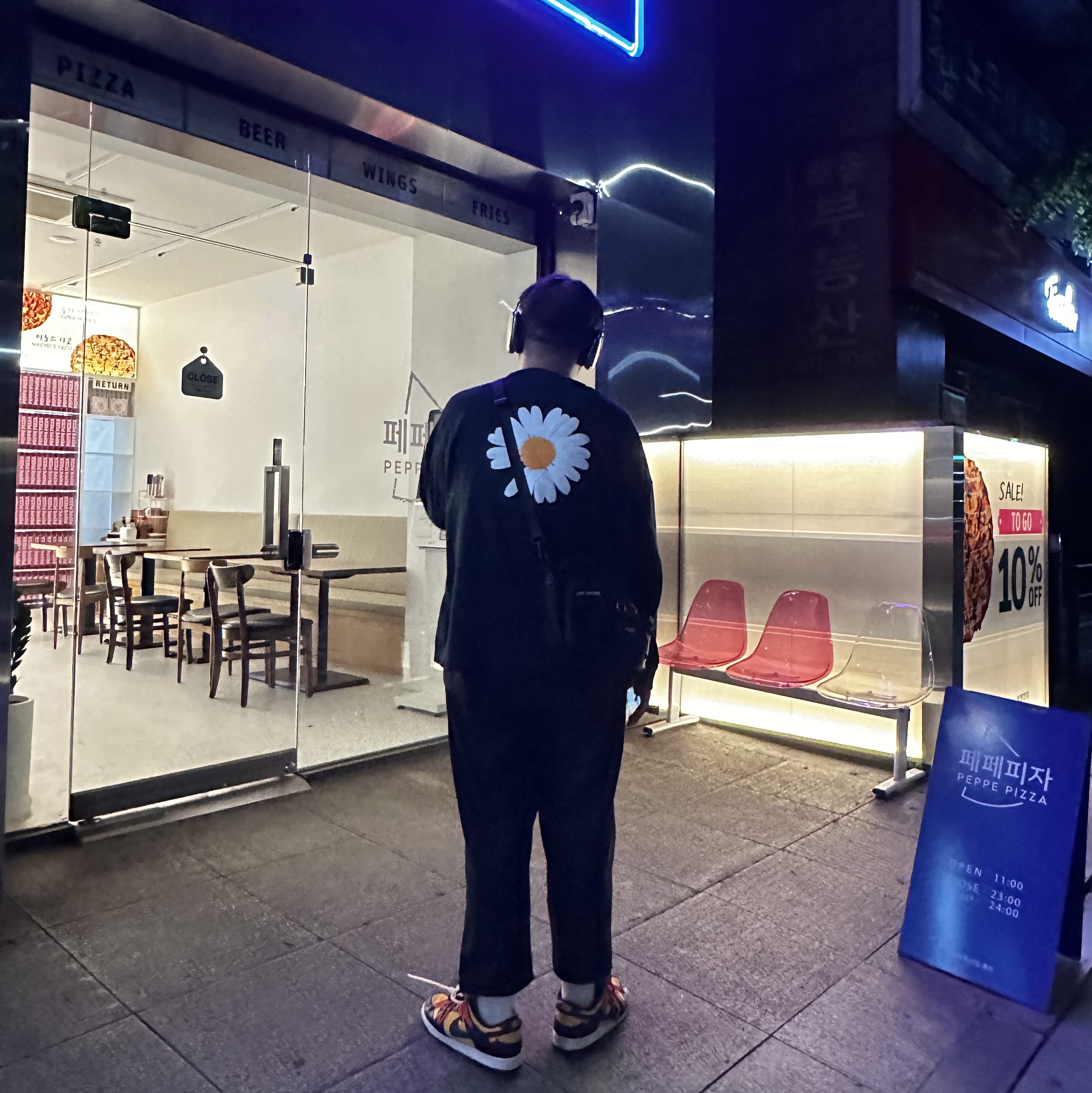 Nike x Peaceminusone LS T-Shirt Black (DR0098-010), Nike x Off-White Dunk Low University Gold Midnight Navy 착용 스타일