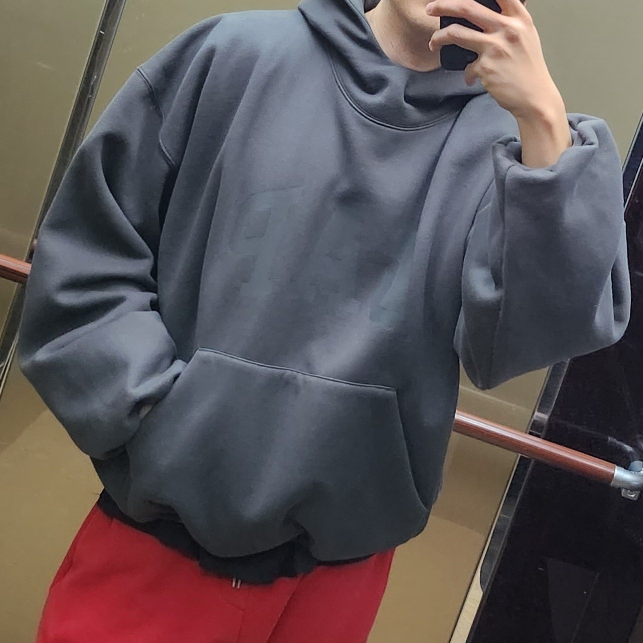 Yeezy Gap Engineered By Balenciaga Dove Hoodie Black, Nike NRG Solo Swoosh Fleece Pants Cedar - US/EU 착용 스타일