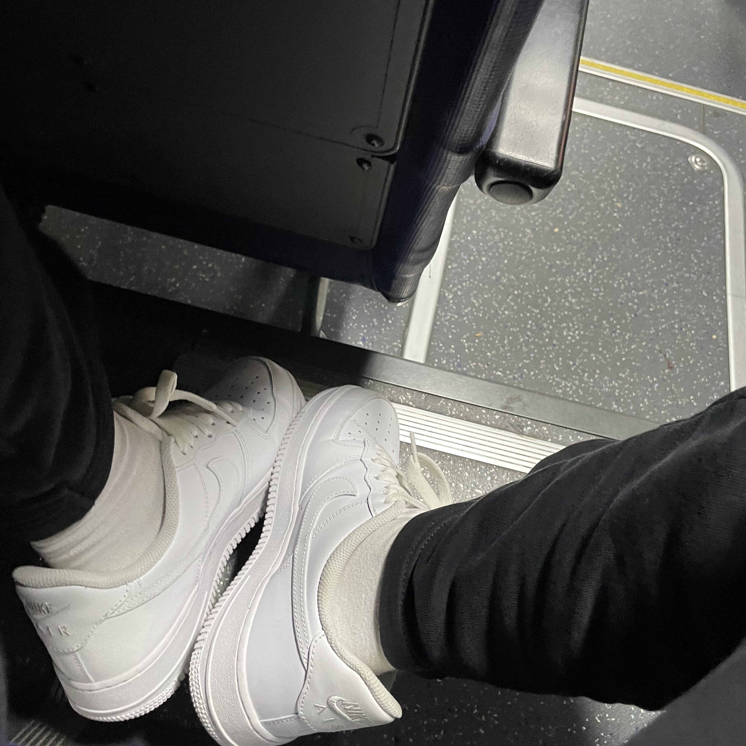 Nike Air Force 1 '07 Low White 착용 스타일