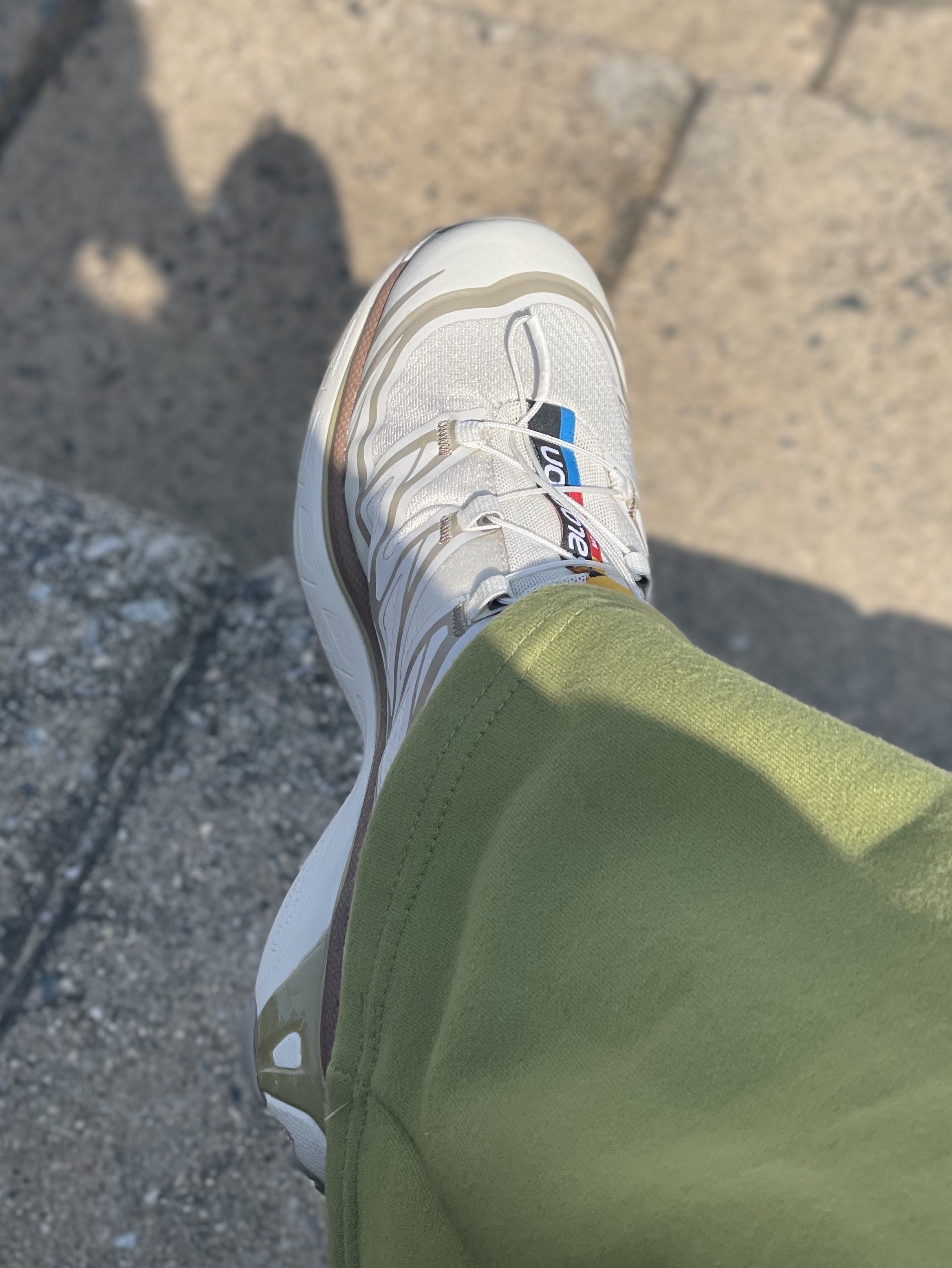 Salomon XT-6 Turtledove 착용 스타일
