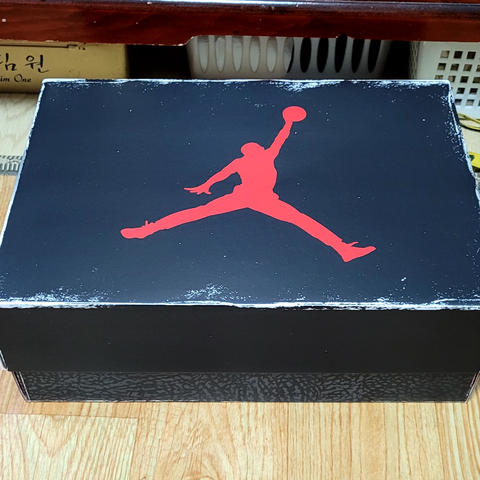Jordan 3 Retro White Cement Reimagined 착용 스타일 - 5