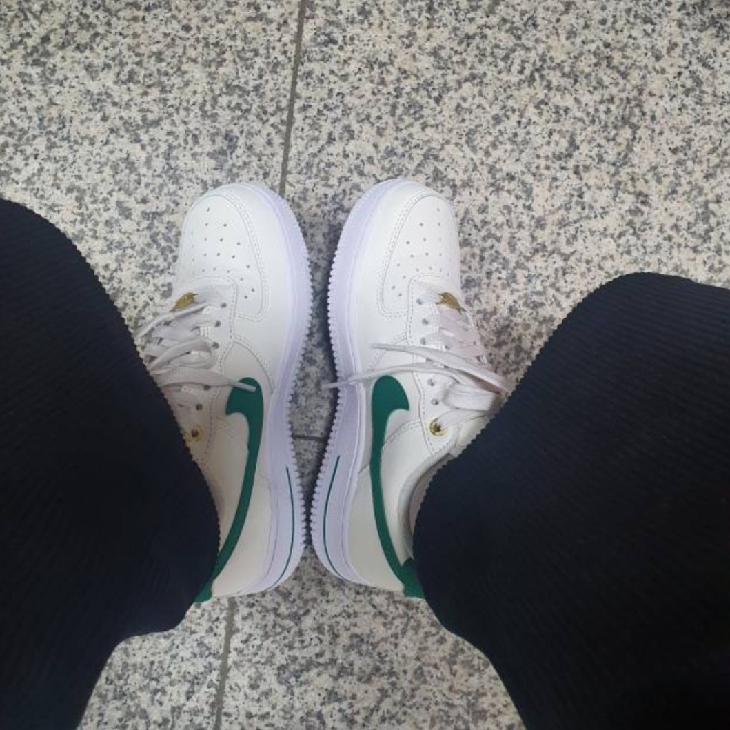 (W) Nike Air Force 1 '07 SE 40th Anniversary Join Forces Sail Malachite 착용 스타일