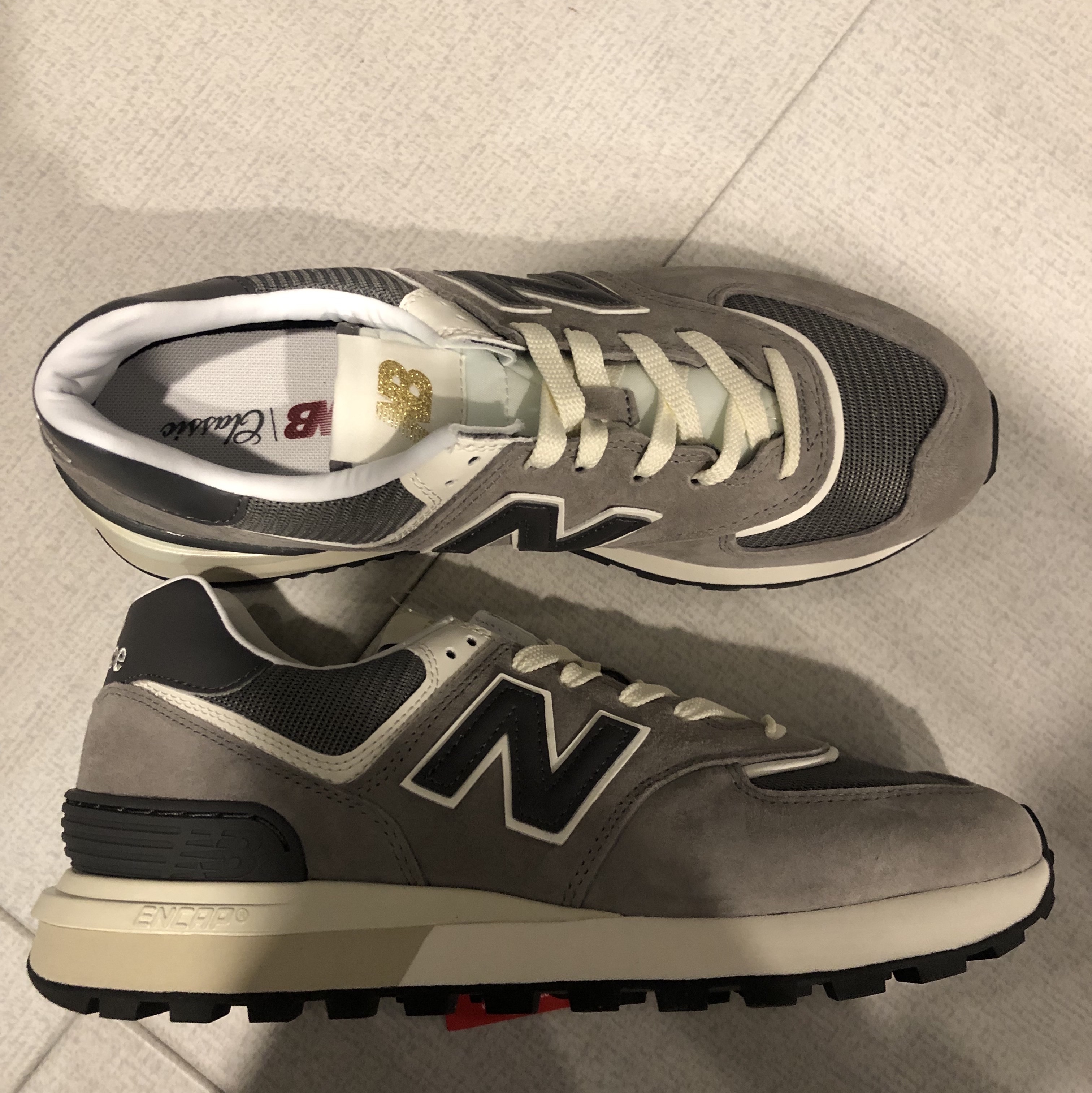 New Balance 574 Legacy Grey 착용 스타일