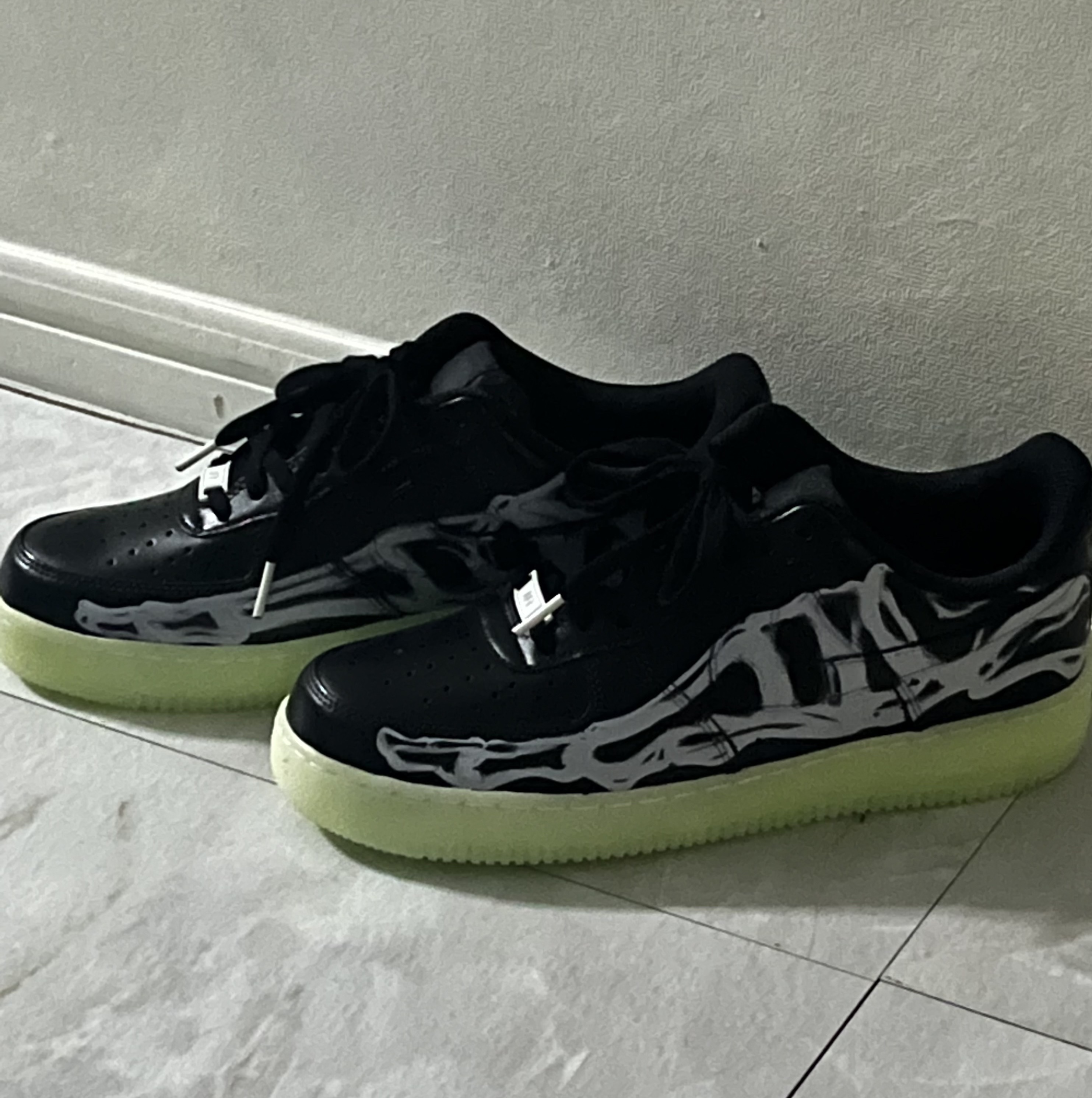 Nike Air Force 1 Low '07 Purple Skeleton 착용 스타일 - 3