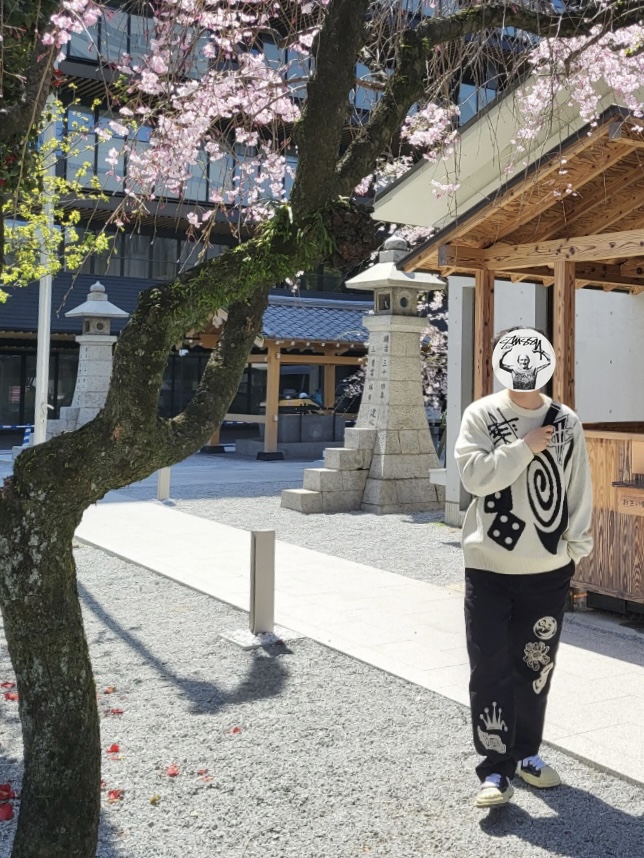 Nike x Stussy NRG LS Knit Sweater Fossil (DR2893-238), Stussy Noma Icon Beach Pants Washed Black 착용 스타일 - 1