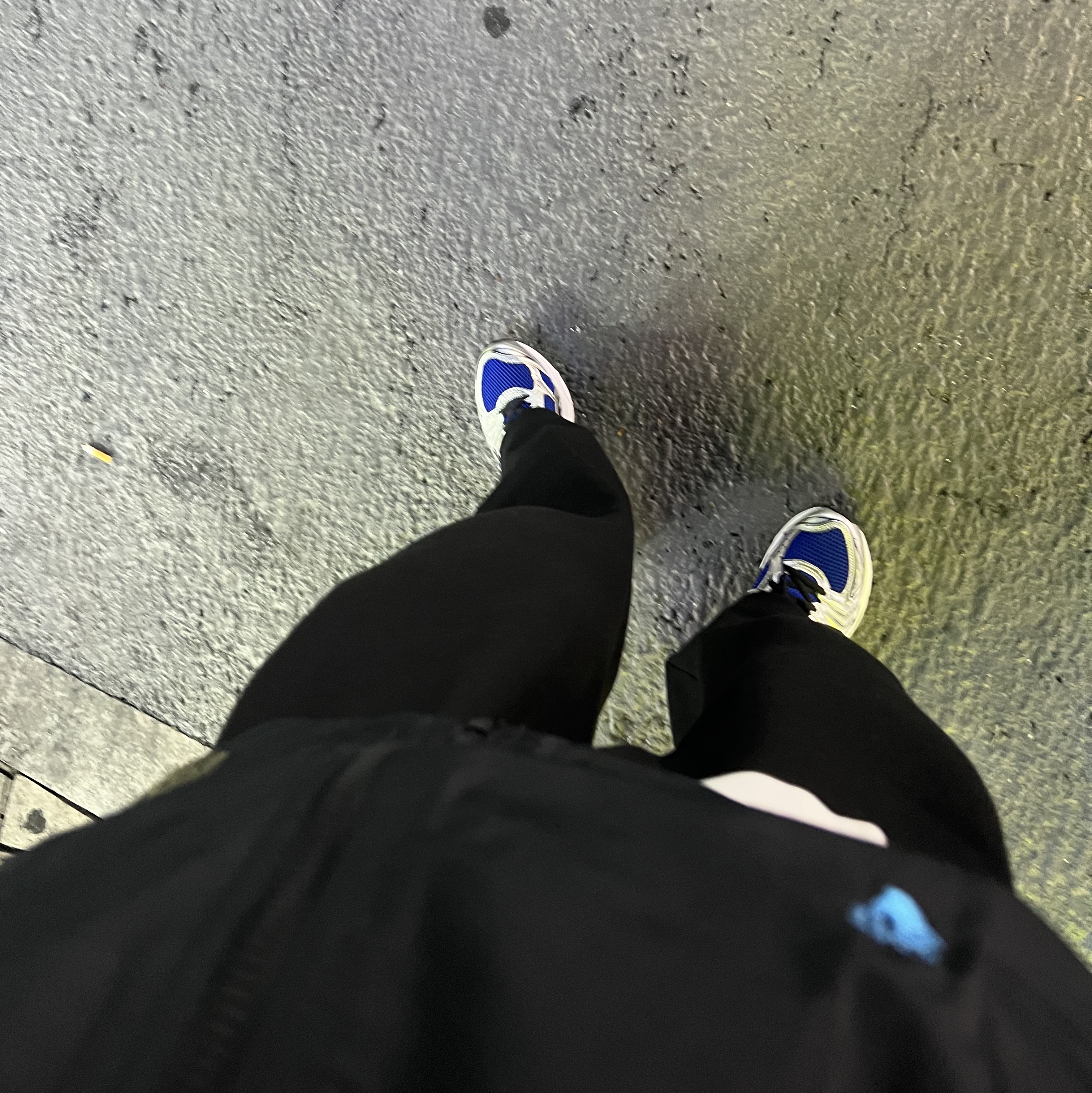 Asics Gel-Kayano 14 Monaco Blue Black, Nike x Off-White NRG Track Jacket Black - Asia 착용 스타일