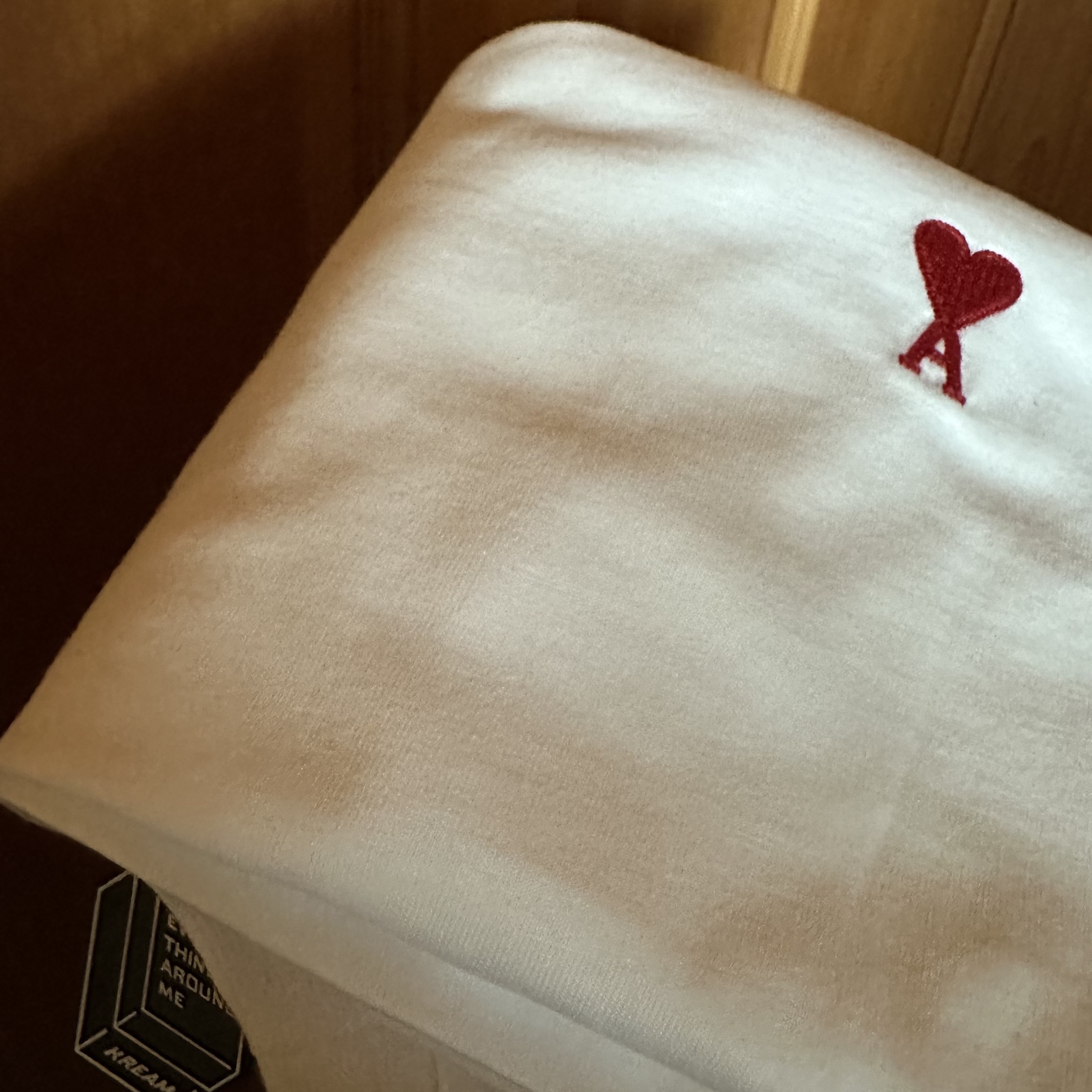 AMI de Coeur T-Shirt White 착용 스타일