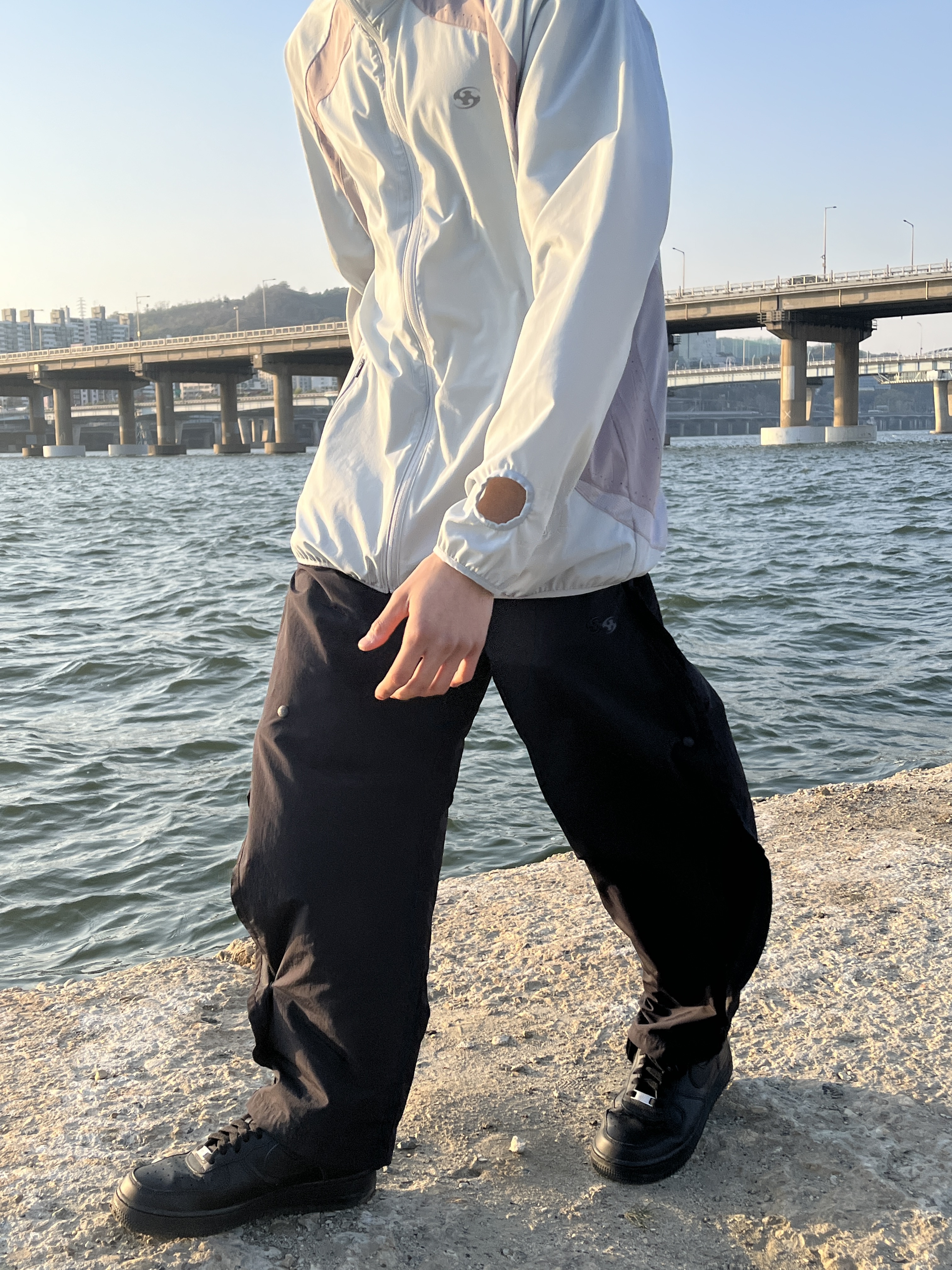 Sansan Gear Wave Pants Black - 22SS, Nike Air Force 1 '07 Low Triple Black 착용 스타일