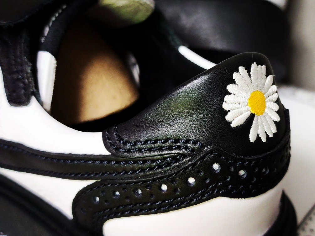 Nike x Peaceminusone Kwondo1 Black and White 착용 스타일 - 4