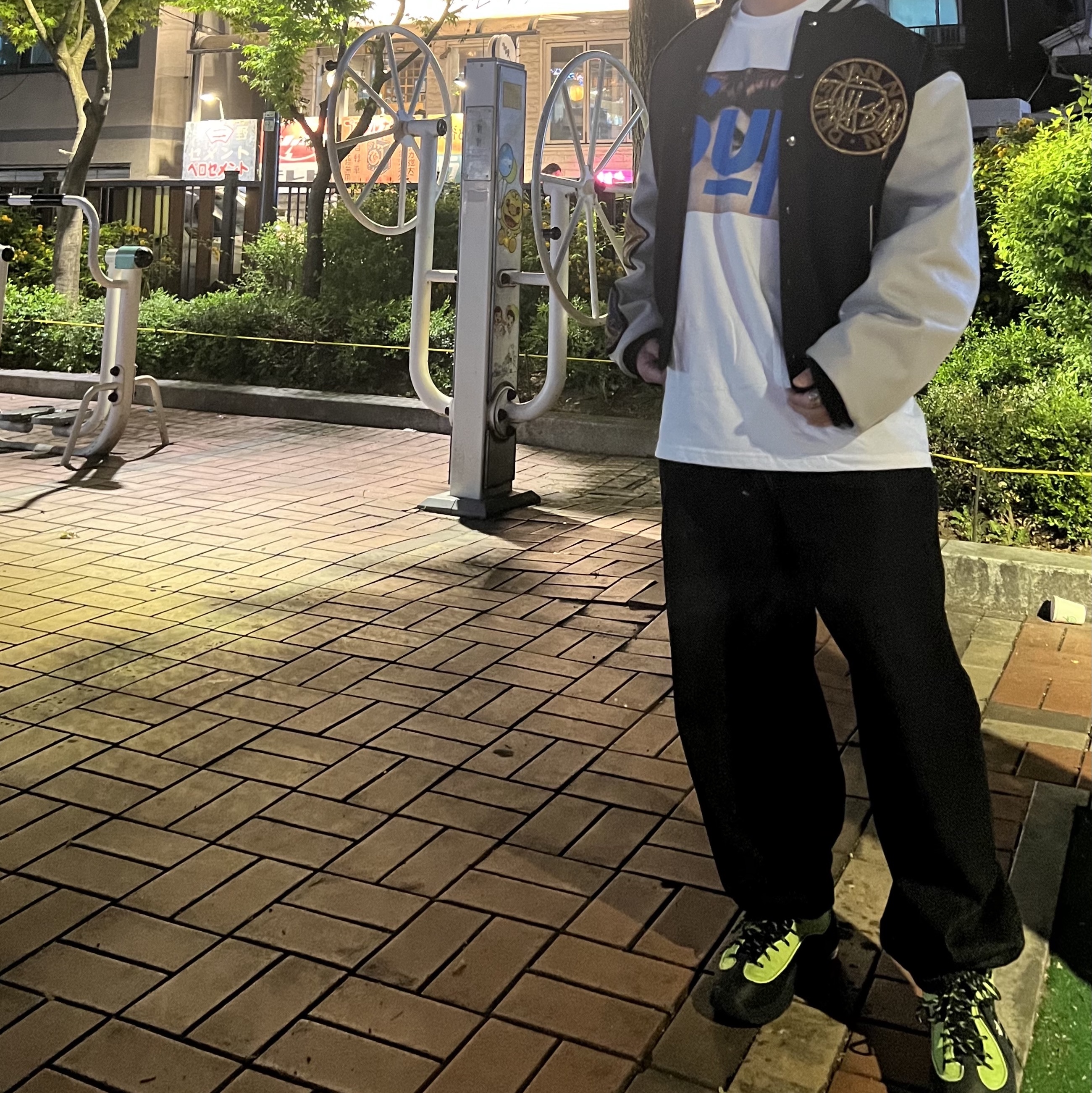Stussy x Dries Van Noten Varsity Jacket Black, Supreme x Undercover Face T-Shirt White - 23SS 착용 스타일
