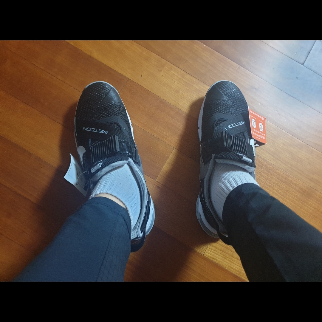 Nike Metcon 7 Flyease Black Particle Grey 착용 스타일 - 3