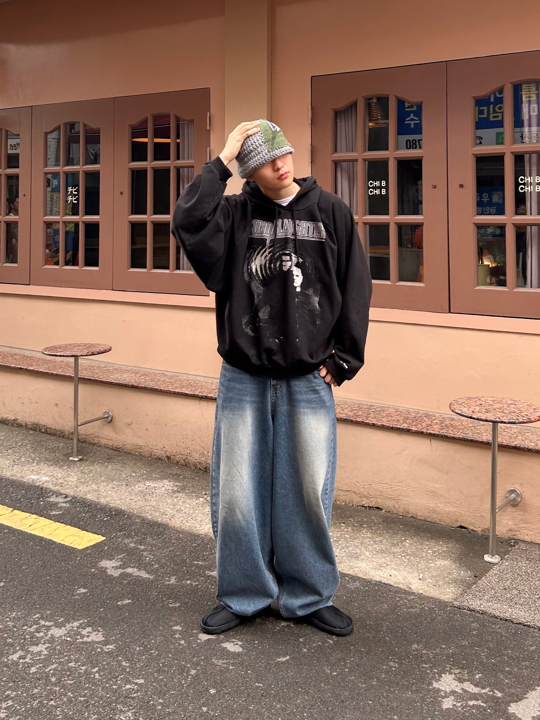 Project G/R Mind Slaughter Vintage Washeed Hoodie Black 착용 스타일 - 2