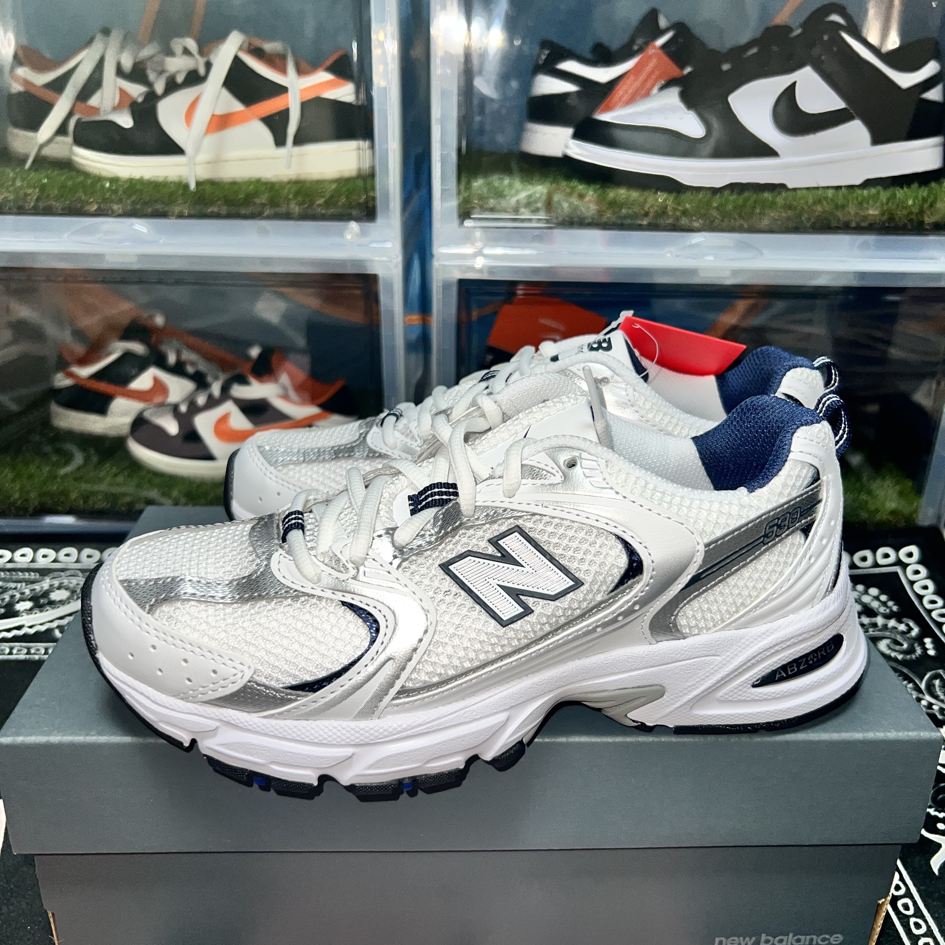 New Balance 530 White 착용 스타일 - 1