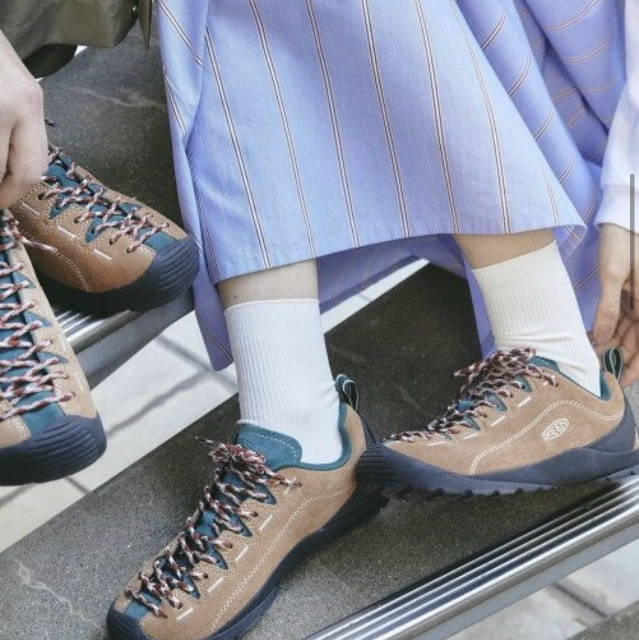Keen Jasper Sneakers Toasted Coconut 착용 스타일 - 1