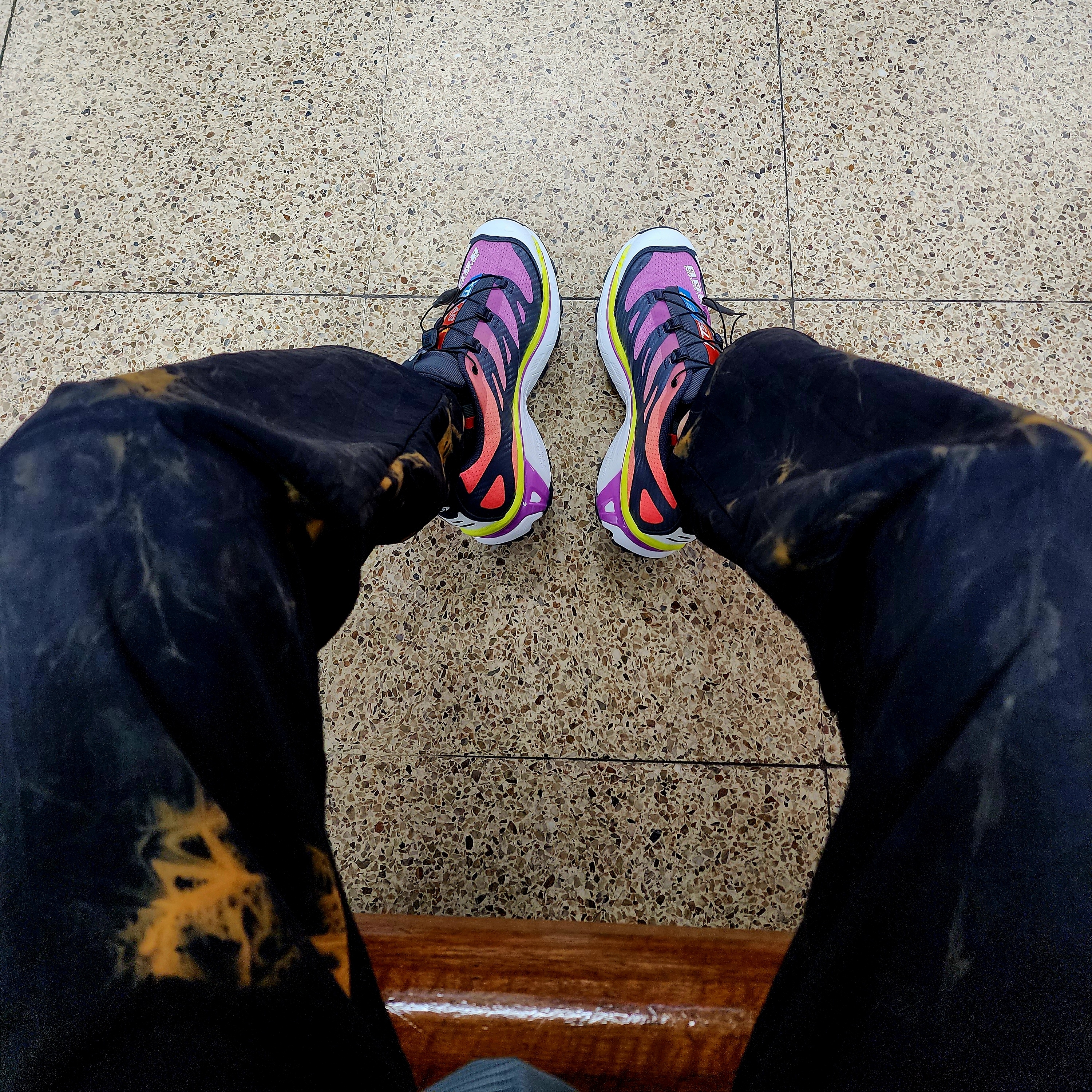 Salomon XT-4 ADV Mulberry 착용 스타일