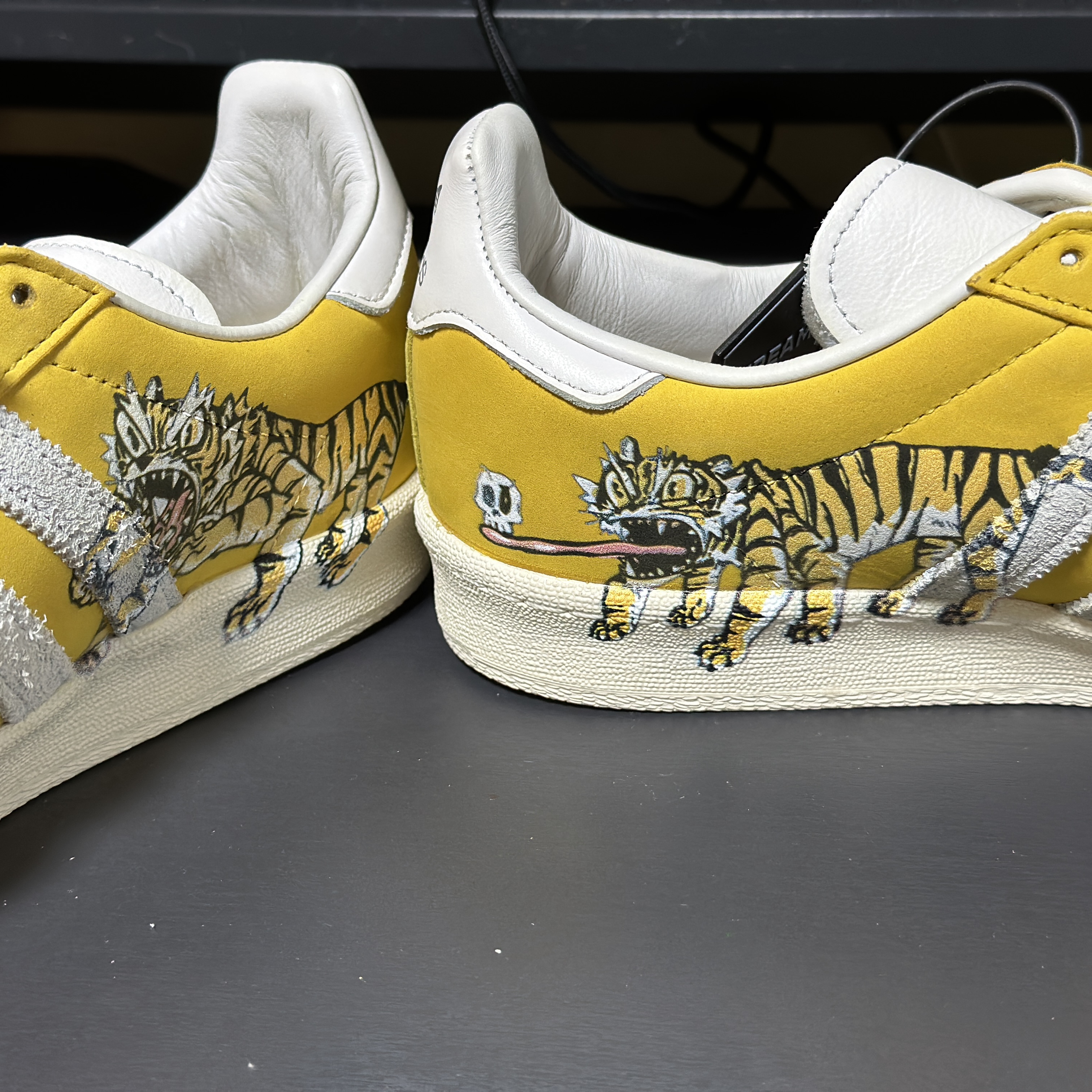 Adidas x Kasina x Kim Jung Gi Campus Hazy Yellow 착용 스타일 - 4