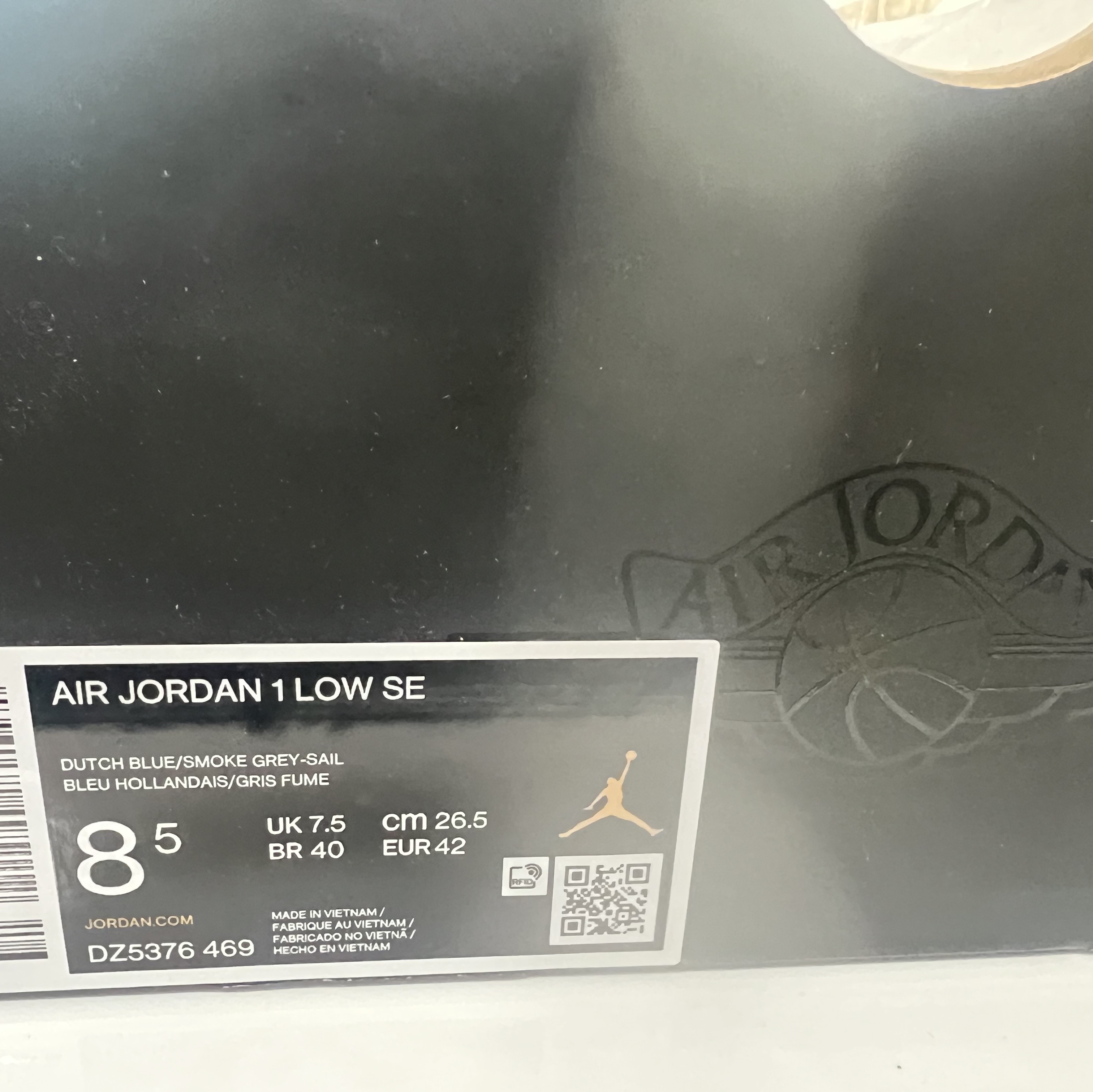 Jordan 1 Low SE Tokyo 96 착용 스타일 - 3