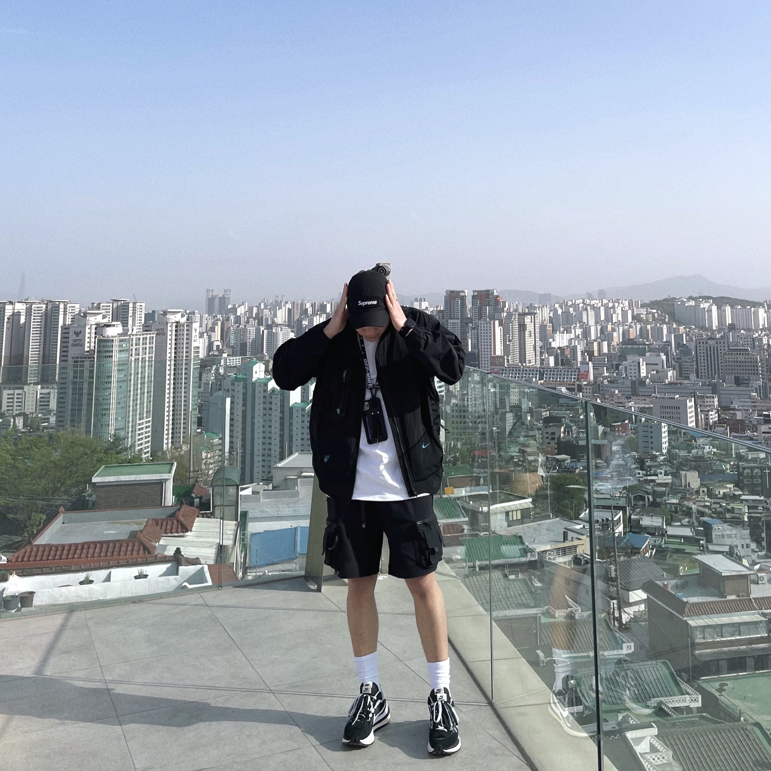 Supreme Military Camp Cap Black - 22FW, Nike ACG Cargo Shorts Black - Asia 착용 스타일