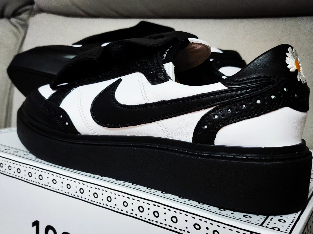 Nike x Peaceminusone Kwondo1 Black and White 착용 스타일 - 2