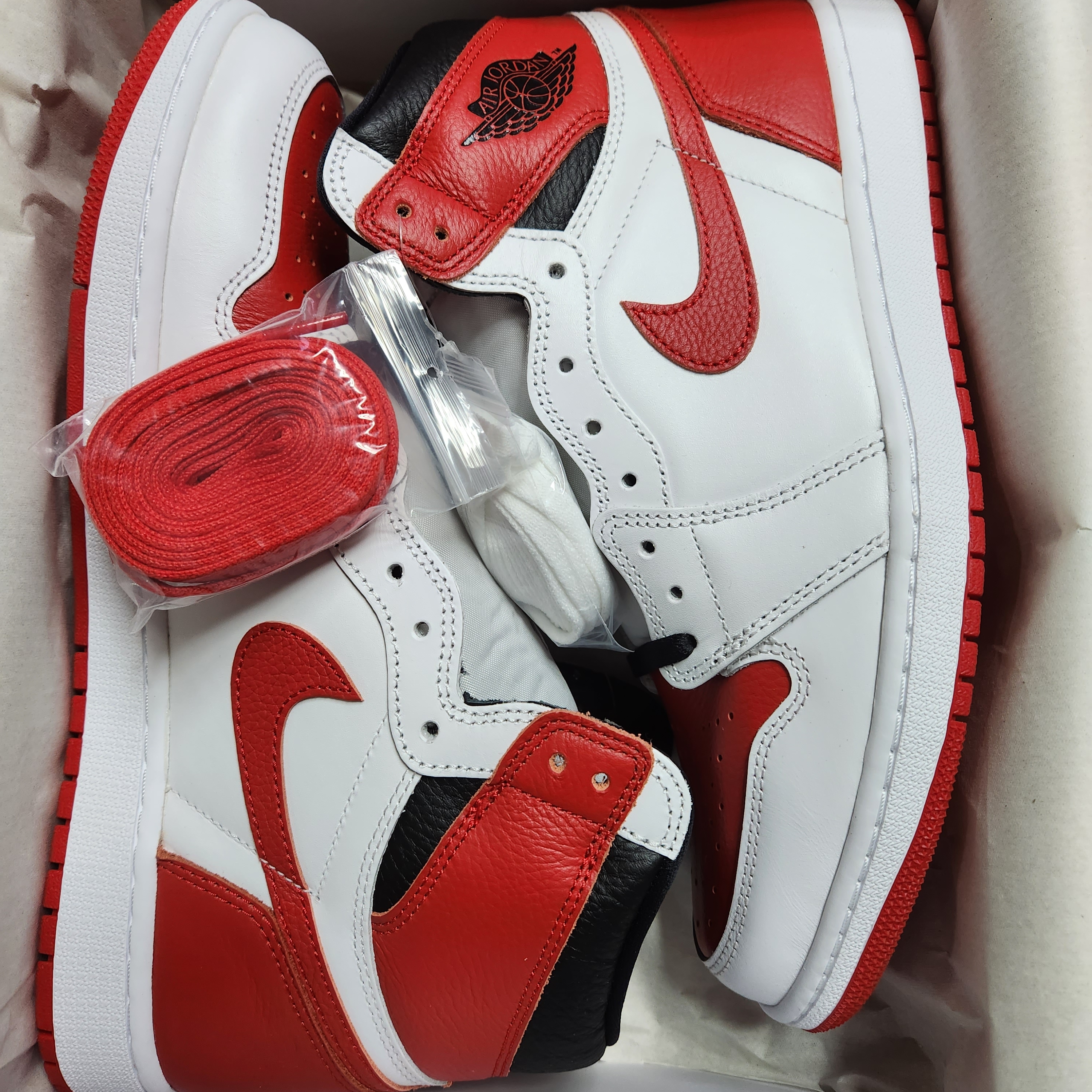 Jordan 1 Retro High OG Heritage 착용 스타일