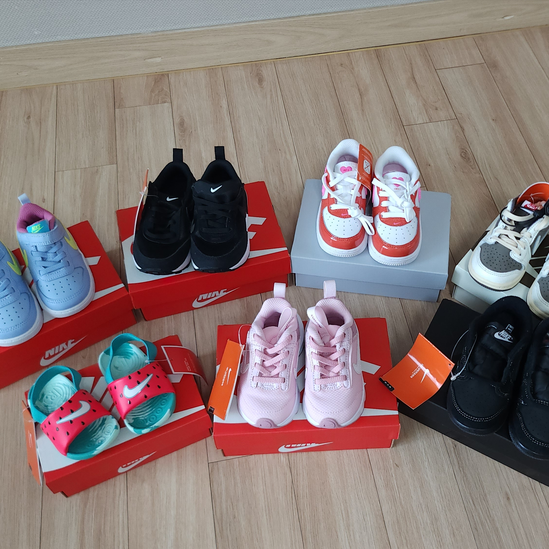 (TD) Jordan 1 x Travis Scott Retro Low OG SP Black Phantom, (TD) Jordan 1 x Travis Scott Retro Low OG SP Sail and Ridgerock 착용 스타일