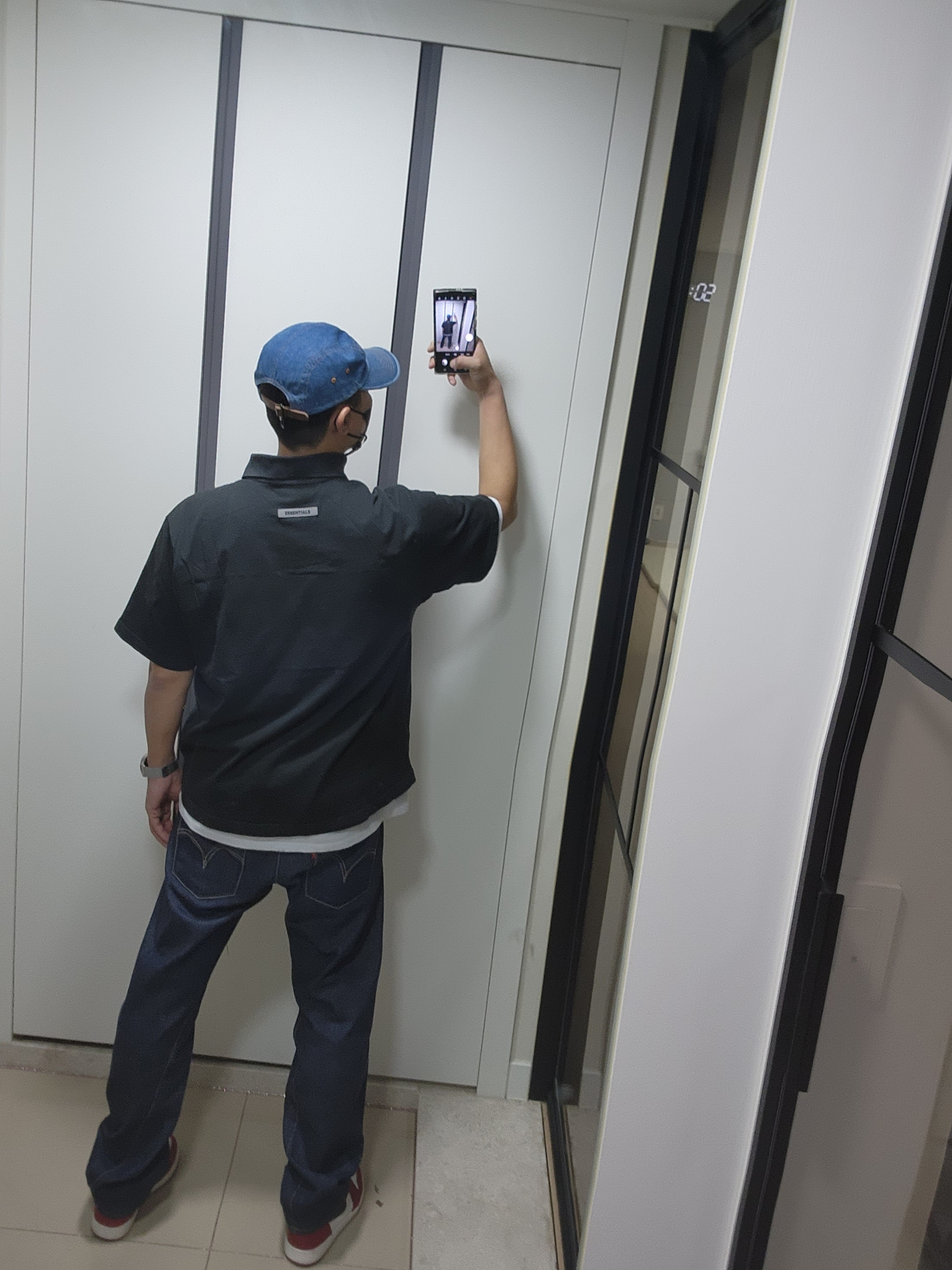 Essentials The Core Collection Short Sleeve Polo Black, Jordan 1 Retro High OG Chicago 2022 착용 스타일 - 2